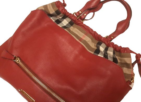 Preowned Burberry Red Leather/House Check Big Crush Bag Size L dark red leather