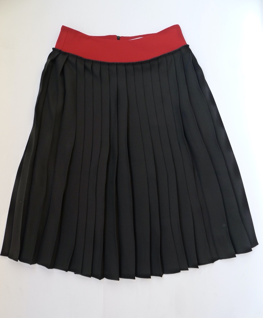 Preowned Victoria Beckham Colour-Block Pleated Midi Skirt Size XS Red polyester