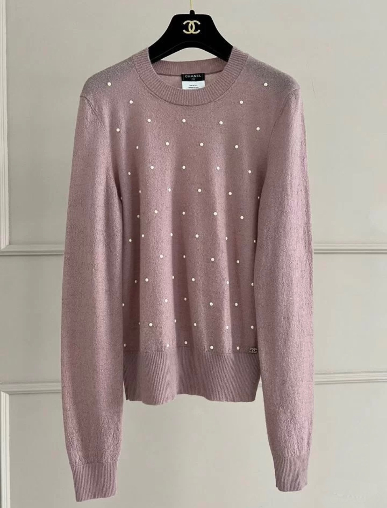 Preowned Chanel Faux Pearl Embellished Cashmere  Mohair Dusty Pink Jumper Size S dusty rose mohair/cashmere