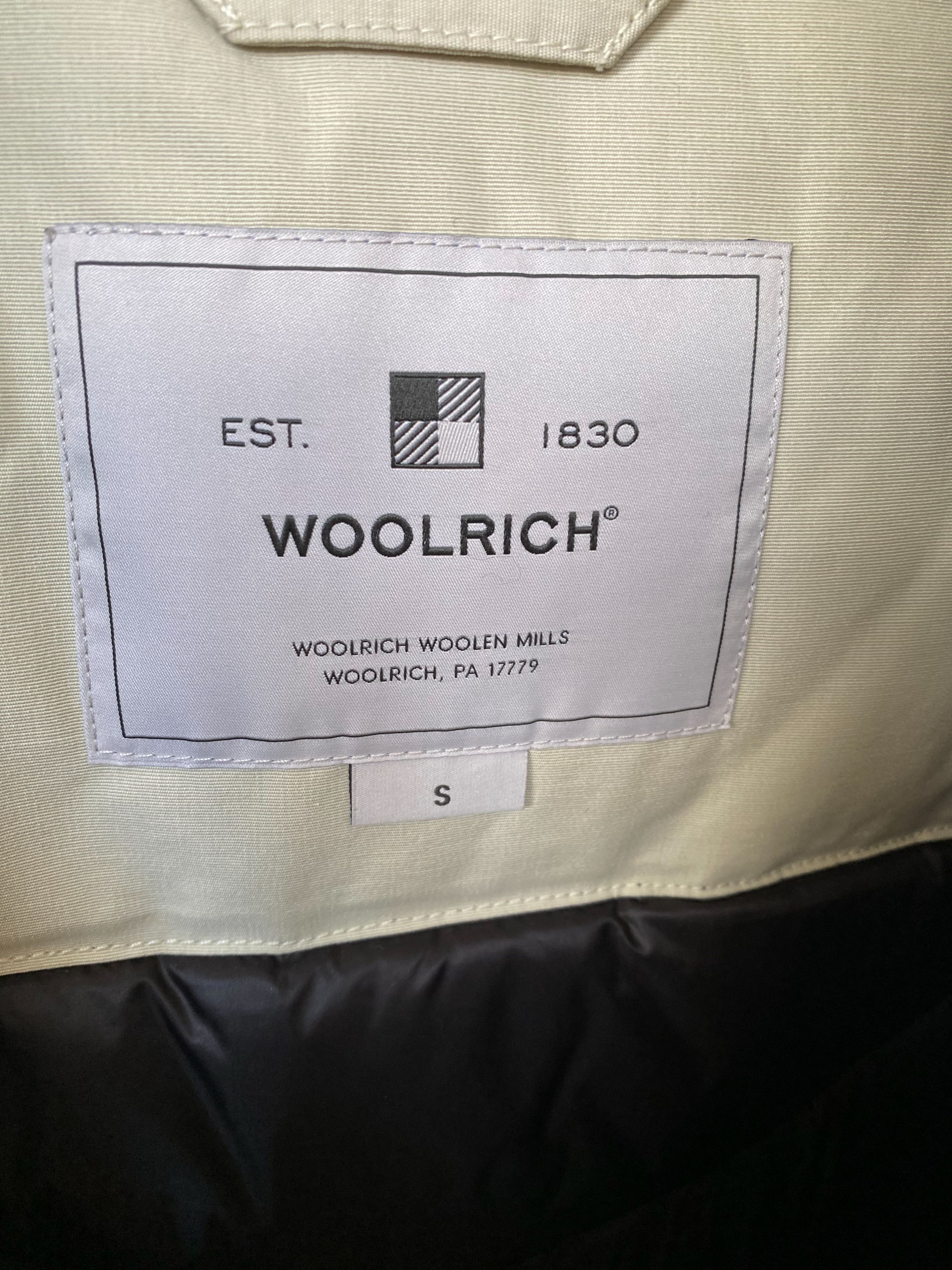 Woolrich Buffalo Check Tundra Down Jacket Size M