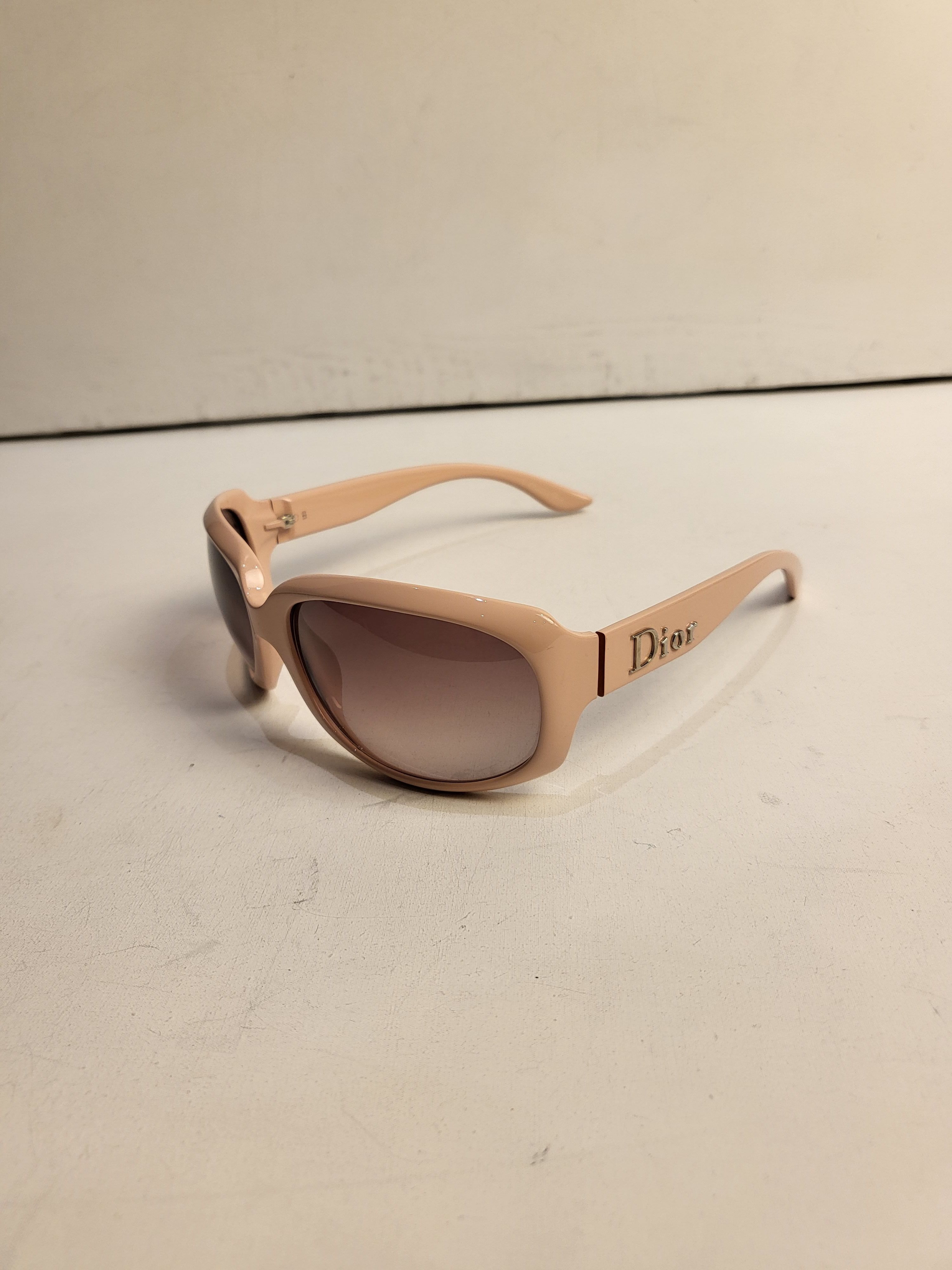 Preowned Nude Dior Glossy 2 Sunglasses Pink acetate