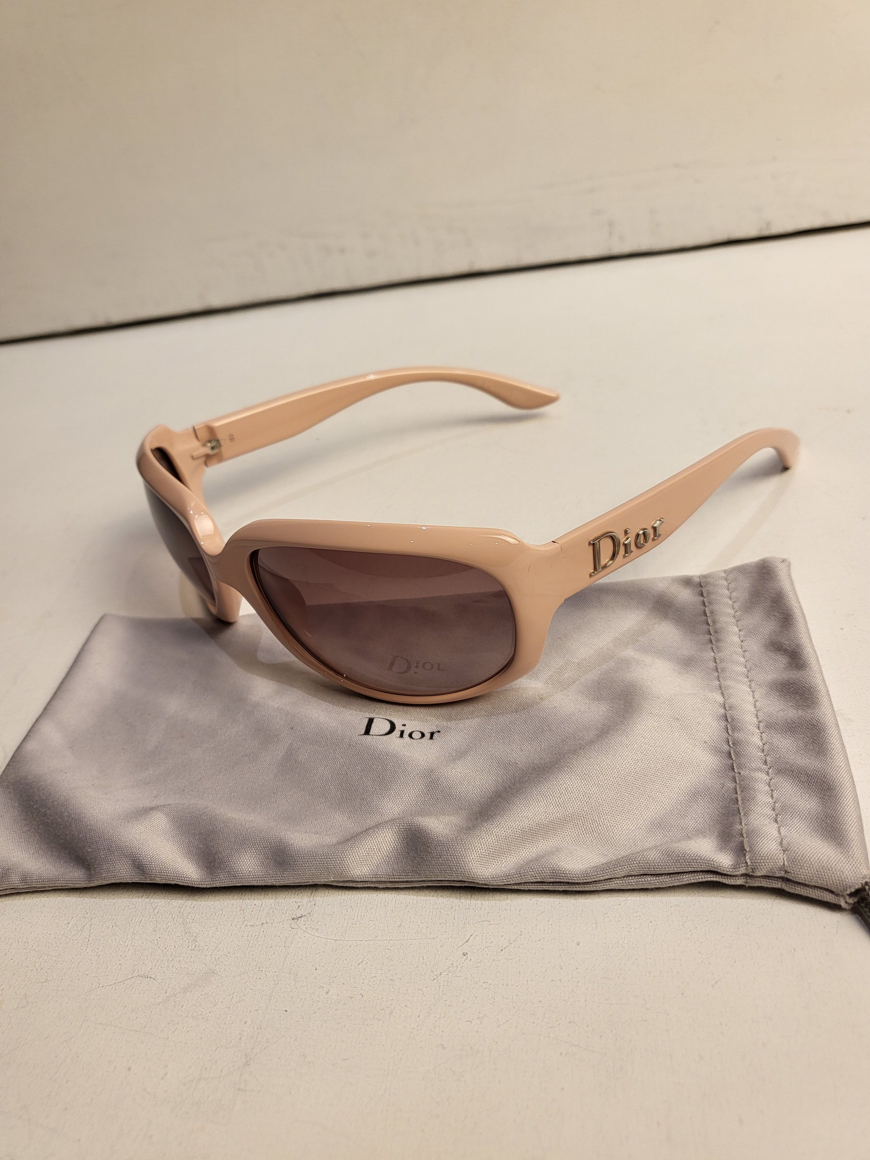 Preowned Nude Dior Glossy 2 Sunglasses Pink acetate