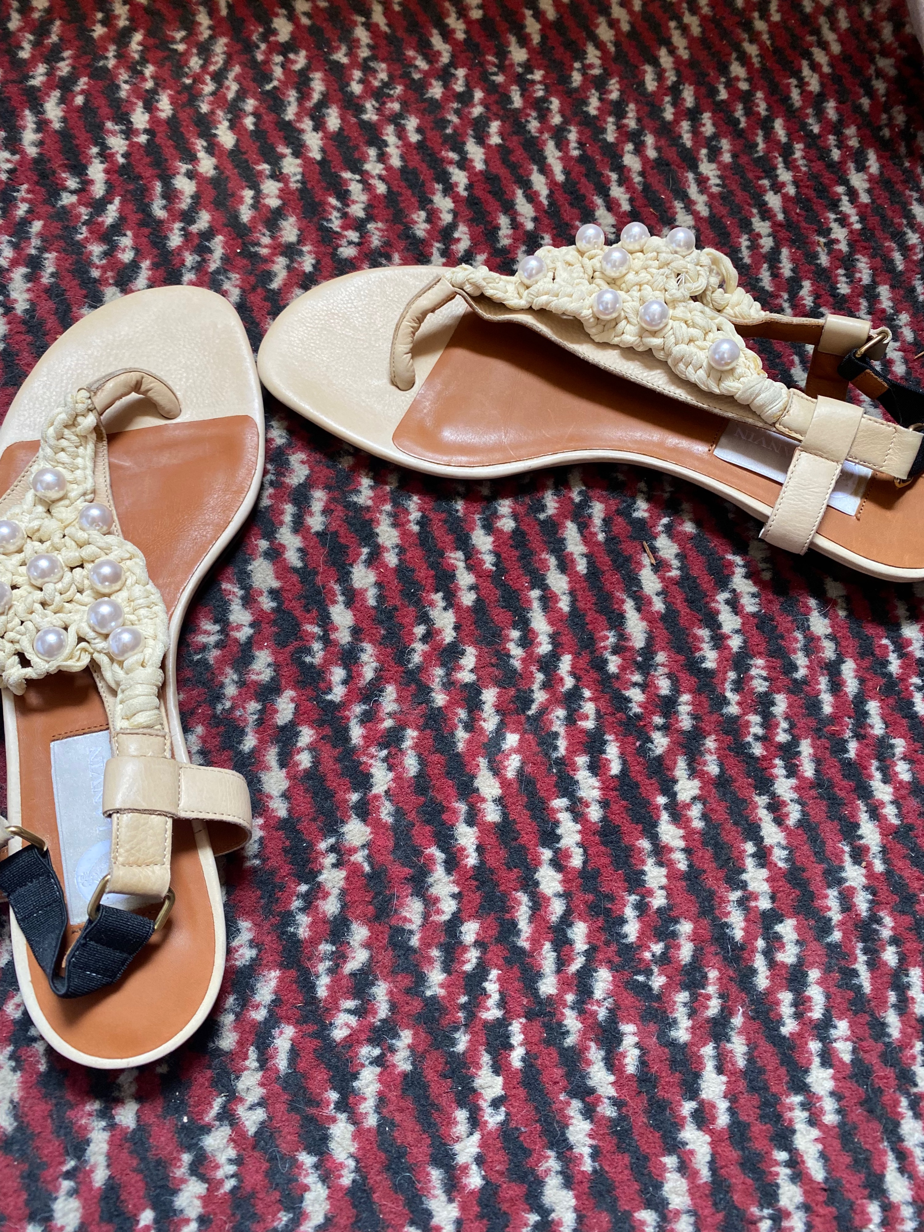 Lanvin Embellished Crochet Flat Sandals Size 38 Beige weave