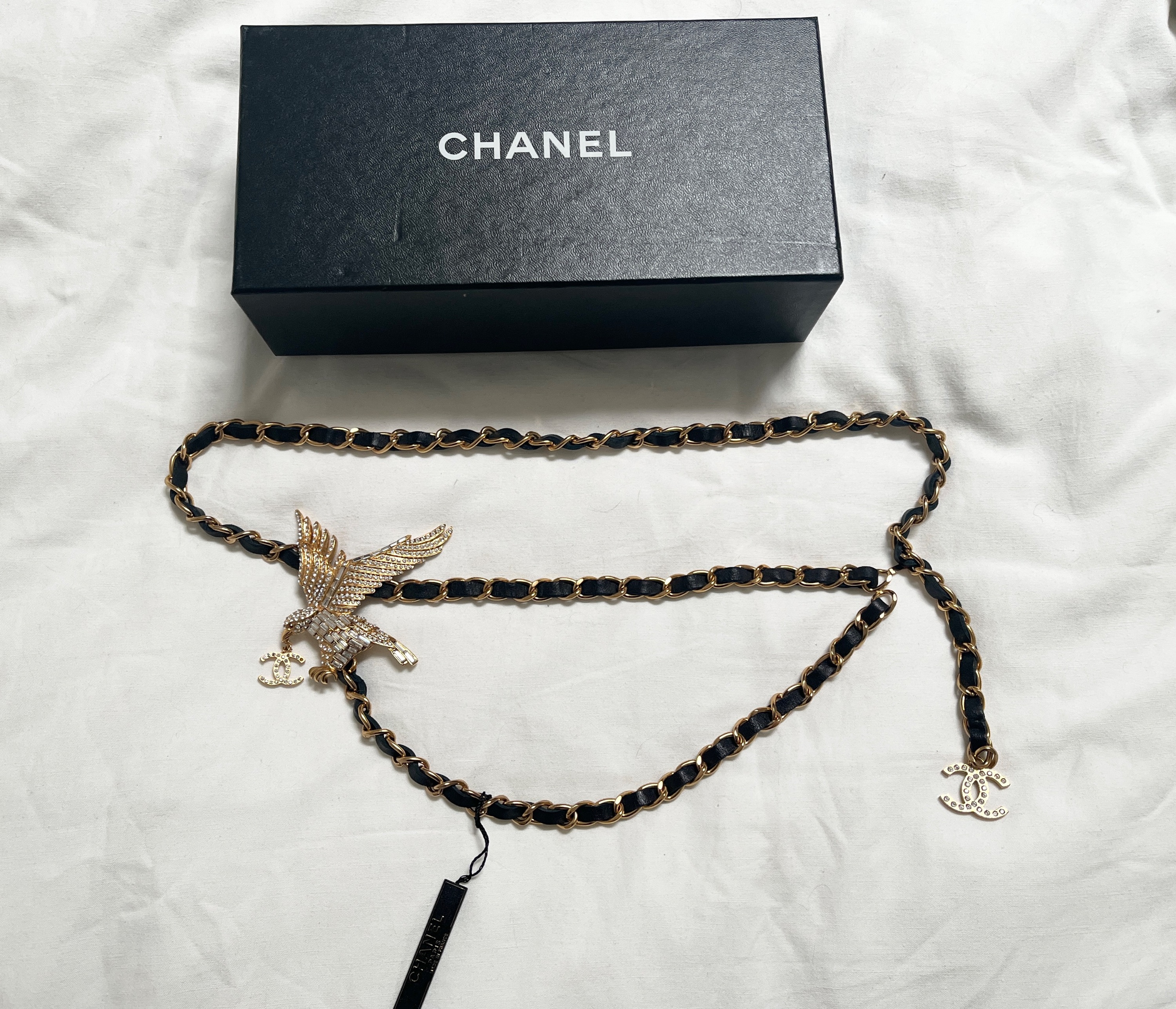 Preowned Chanel Vintage Crystal Embellished Eagle Chain Belt Black chain metal/leather