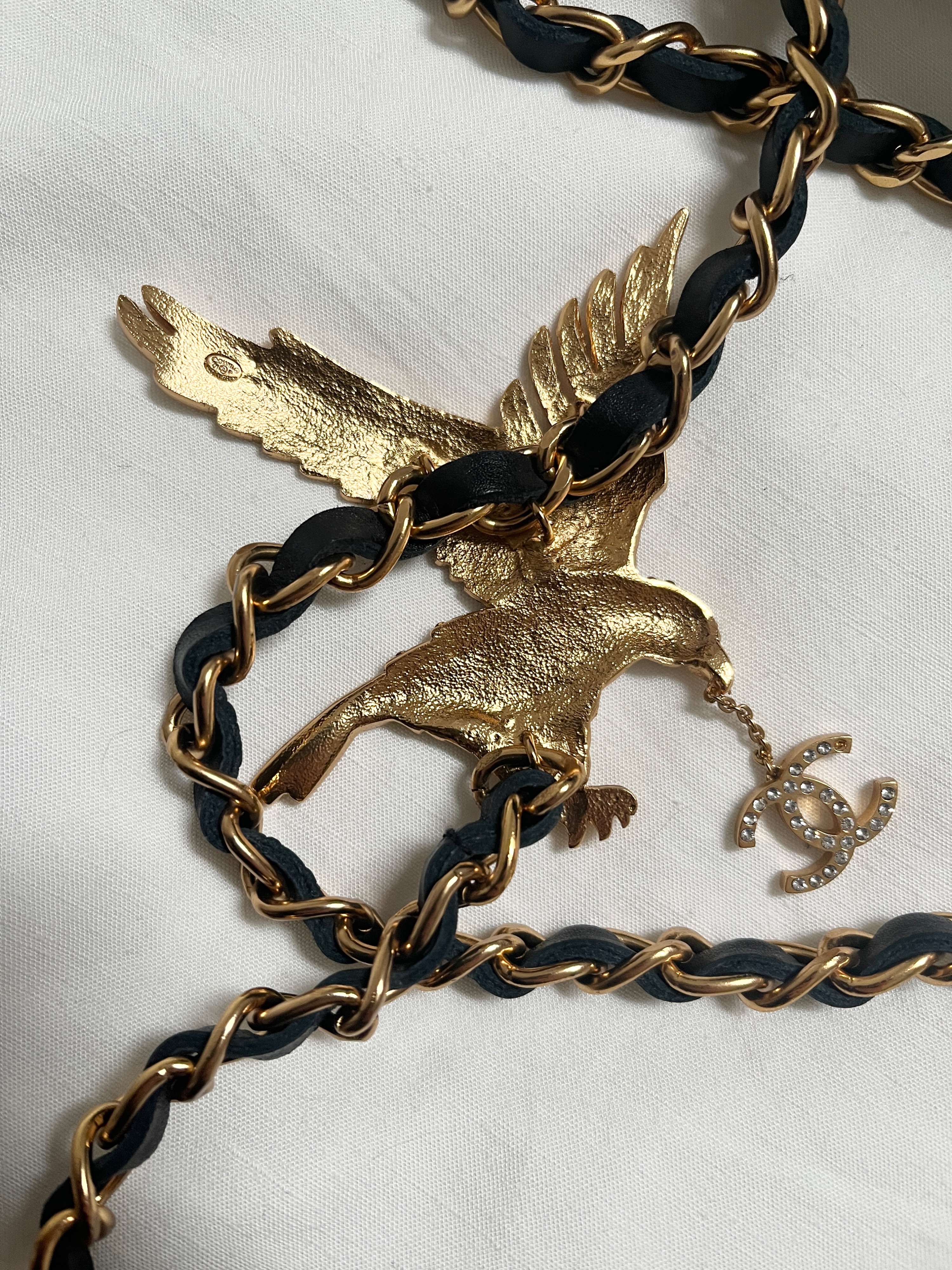 Preowned Chanel Vintage Crystal Embellished Eagle Chain Belt Black chain metal/leather