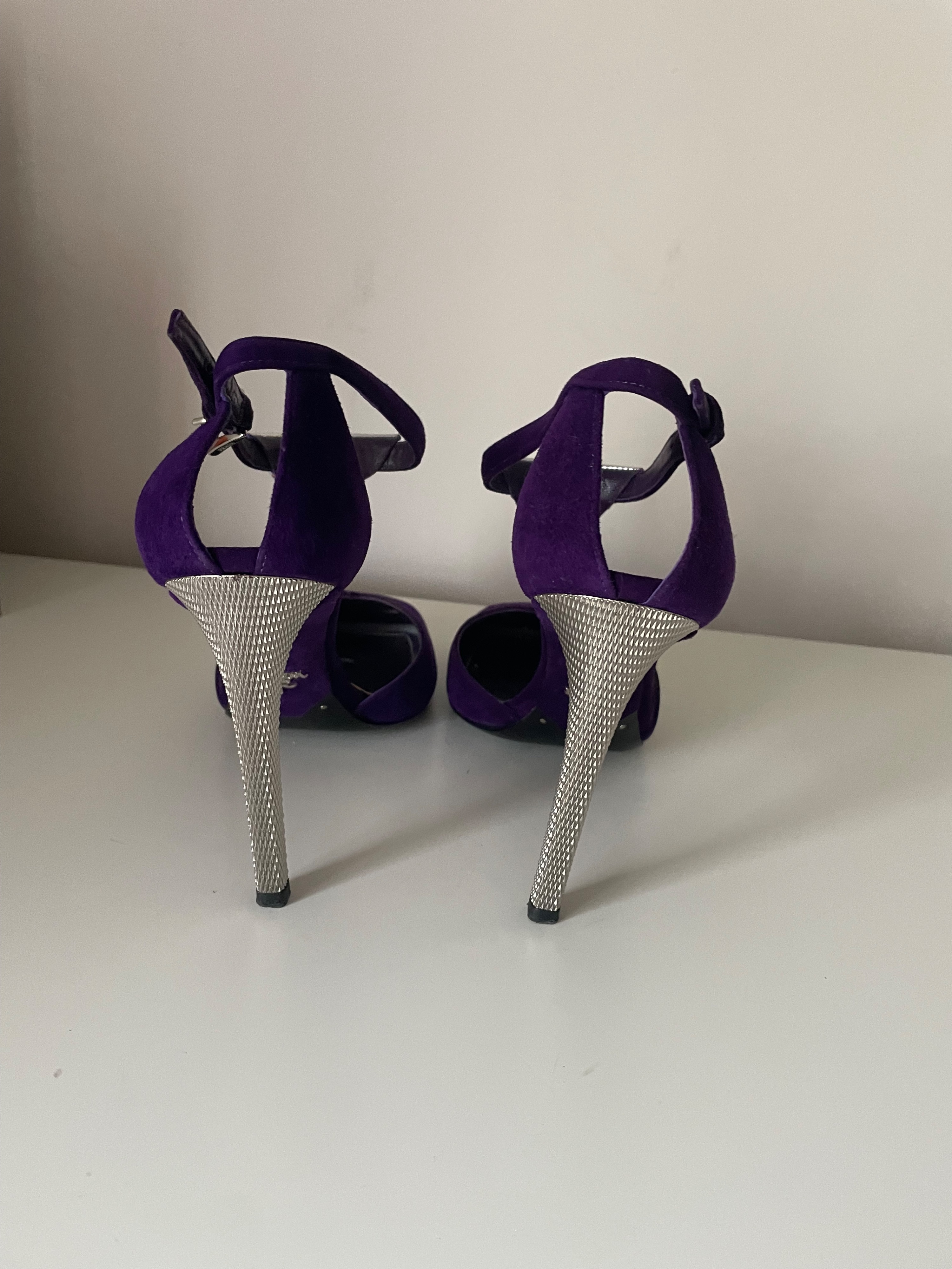 Preowned Prada Purple Suede Triangle Heels Size 40