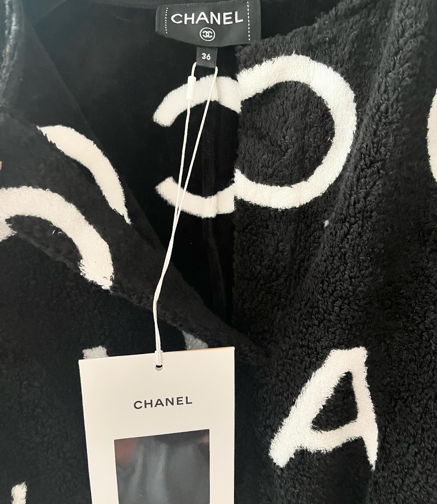 Chanel Black and White Terry Towelling Cropped Top Size S Black white towelling-terrycloth cotton