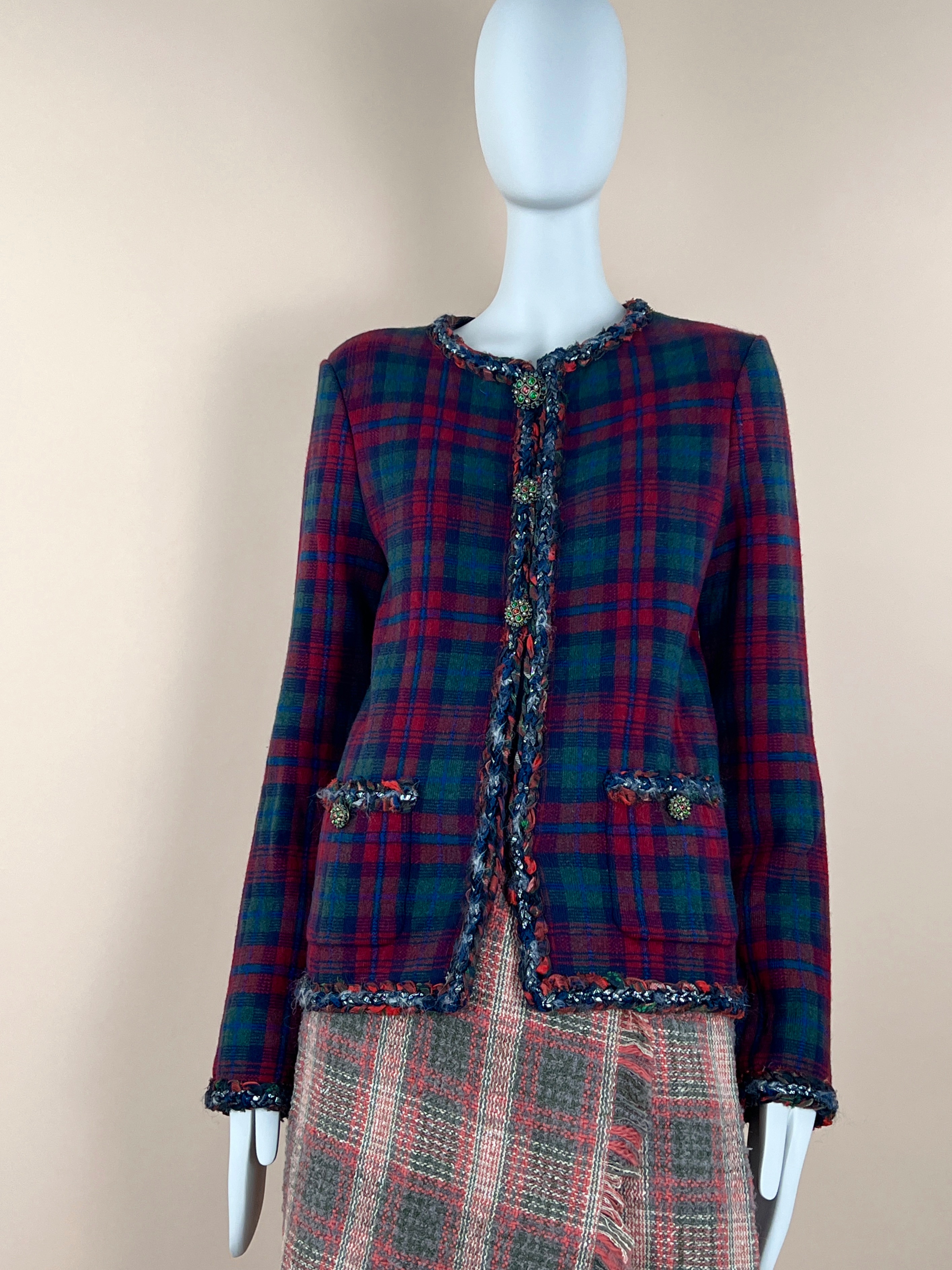 Chanel Paris/Edinburgh Tartan Blazer/Jacket Size S multicolor cashmere