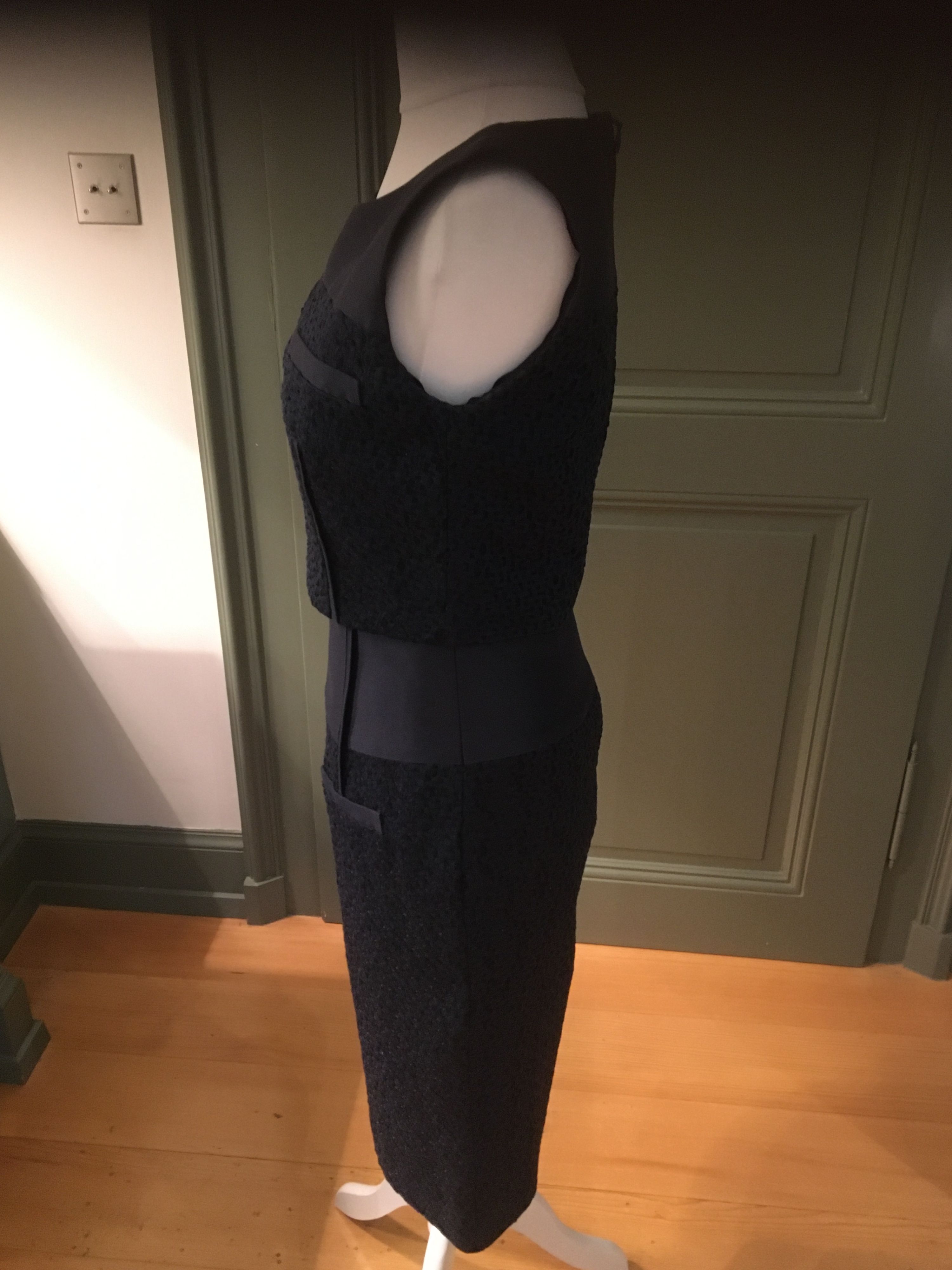 Preowned Oscar de la Renta Midnight blue satin cape back dress Size S midnight blue (dark blue) mixed