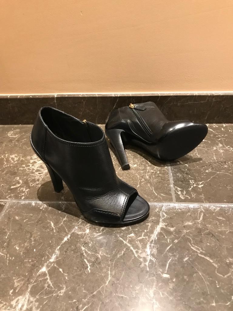 Preowned Chanel Black Leather Open Toe Ankle Boots Size 375