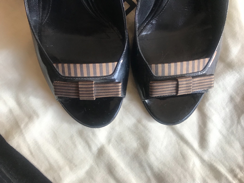 Preowned Fendi Striped-Bow Patent Leather Peep-Toe Pumps Size 38 Black