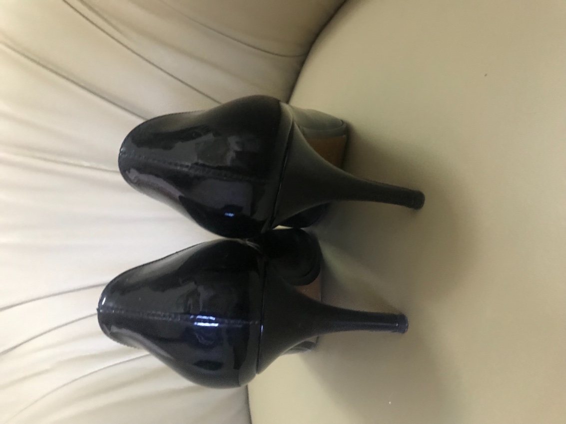 Preowned Fendi Striped-Bow Patent Leather Peep-Toe Pumps Size 38 Black