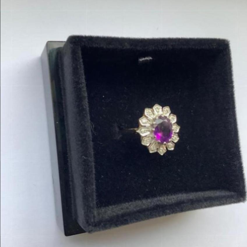 Preowned Bespoke Vintage Amethyst  Diamond Ring Yellow k gold/diamonds/amethyst