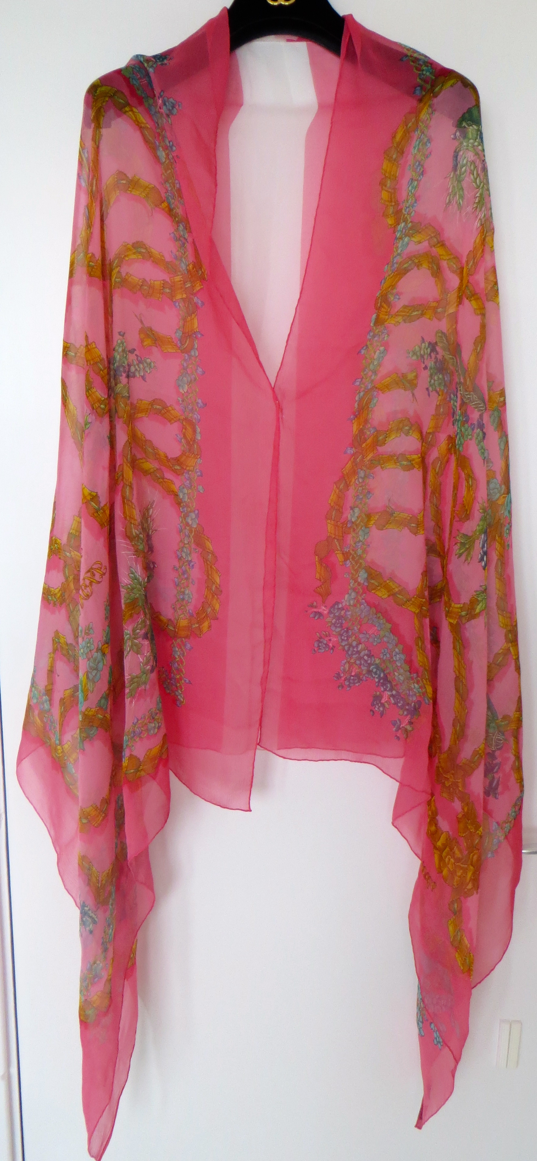 Hermes Fleur de chien XL scarf wrap Pink silk