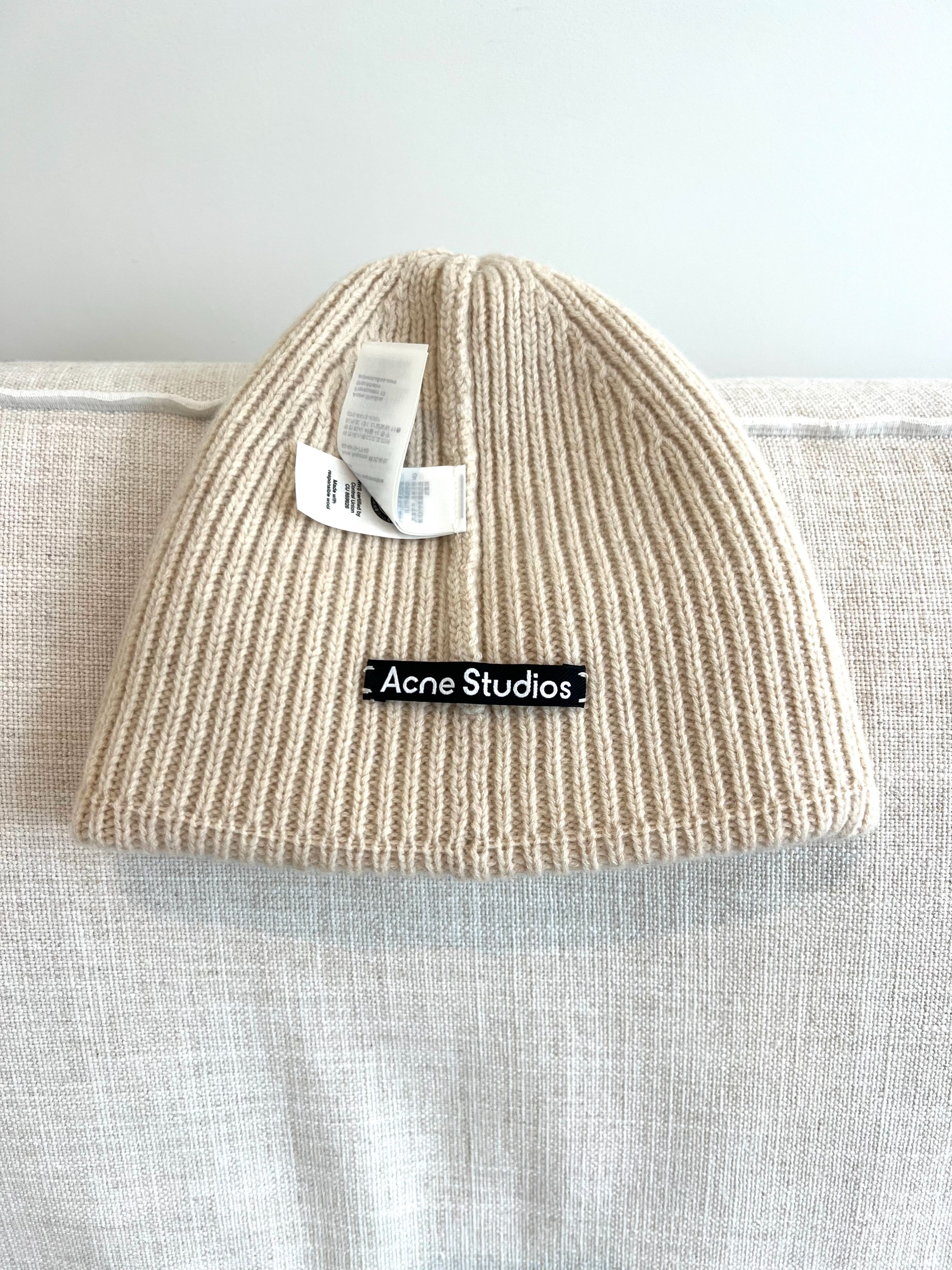 Preowned Acne Studios Cream Ribbed Beanie wool