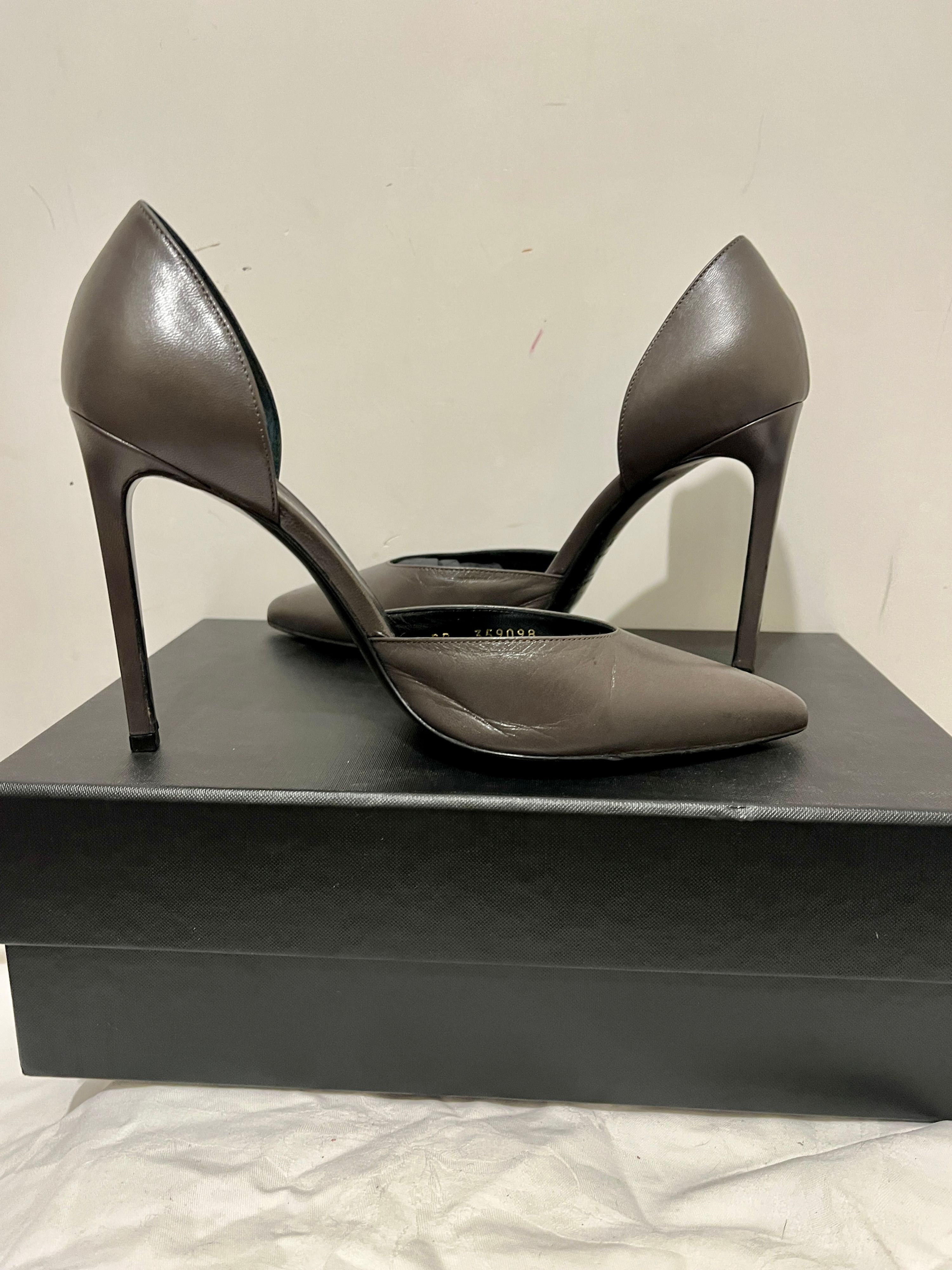 Preowned Saint Laurent Grey Leather D'Orsay 105 Pumps Size 38