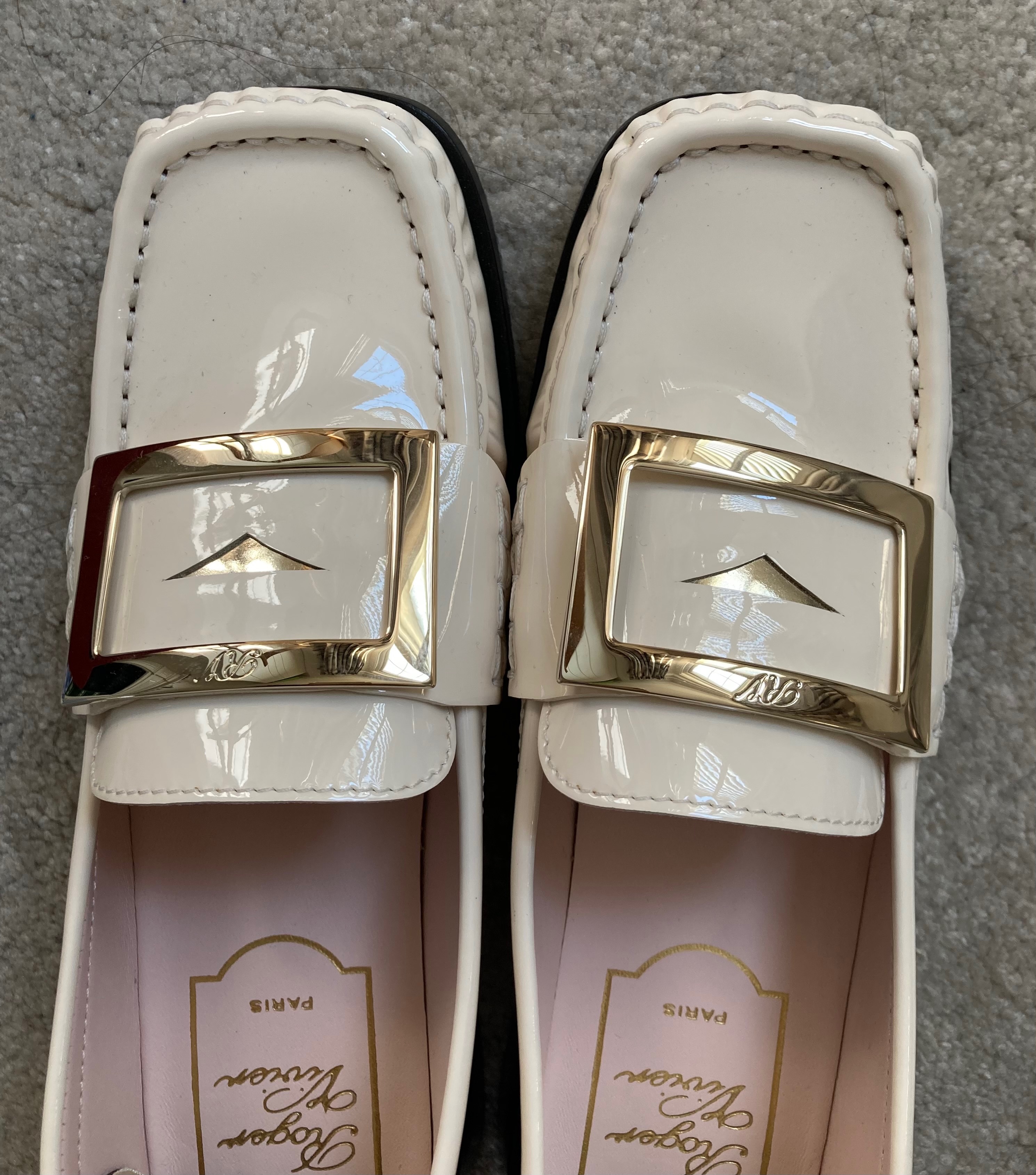 Roger Vivier Preppy Viv Loafer Size 36 White leather