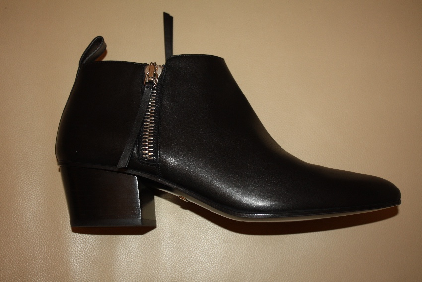 Gucci Black Low Block Heel Ankle Boots Size 40 leather