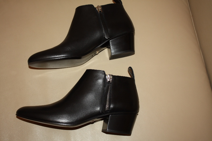 Gucci Black Low Block Heel Ankle Boots Size 40 leather