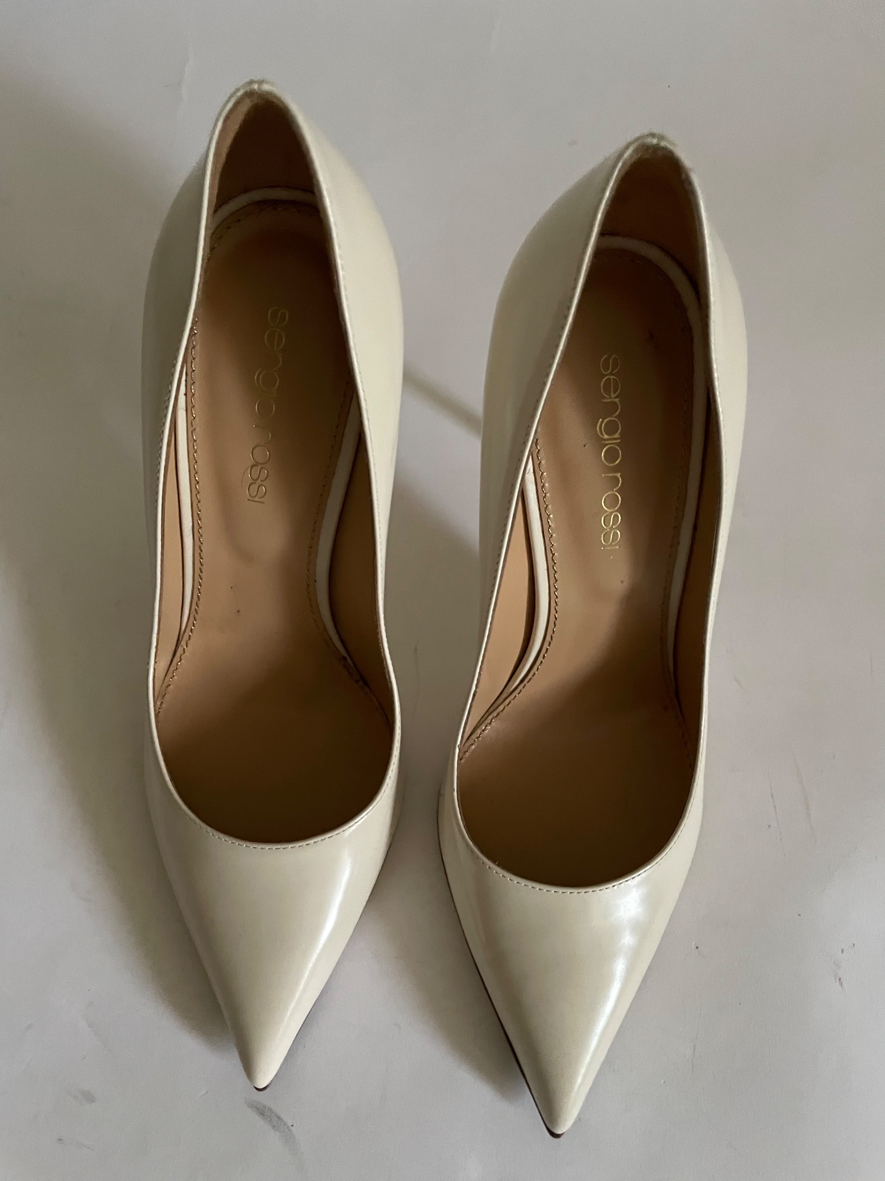 Preowned Sergio Rossi Ecru Leather Pumps Size 36 Ecru/white