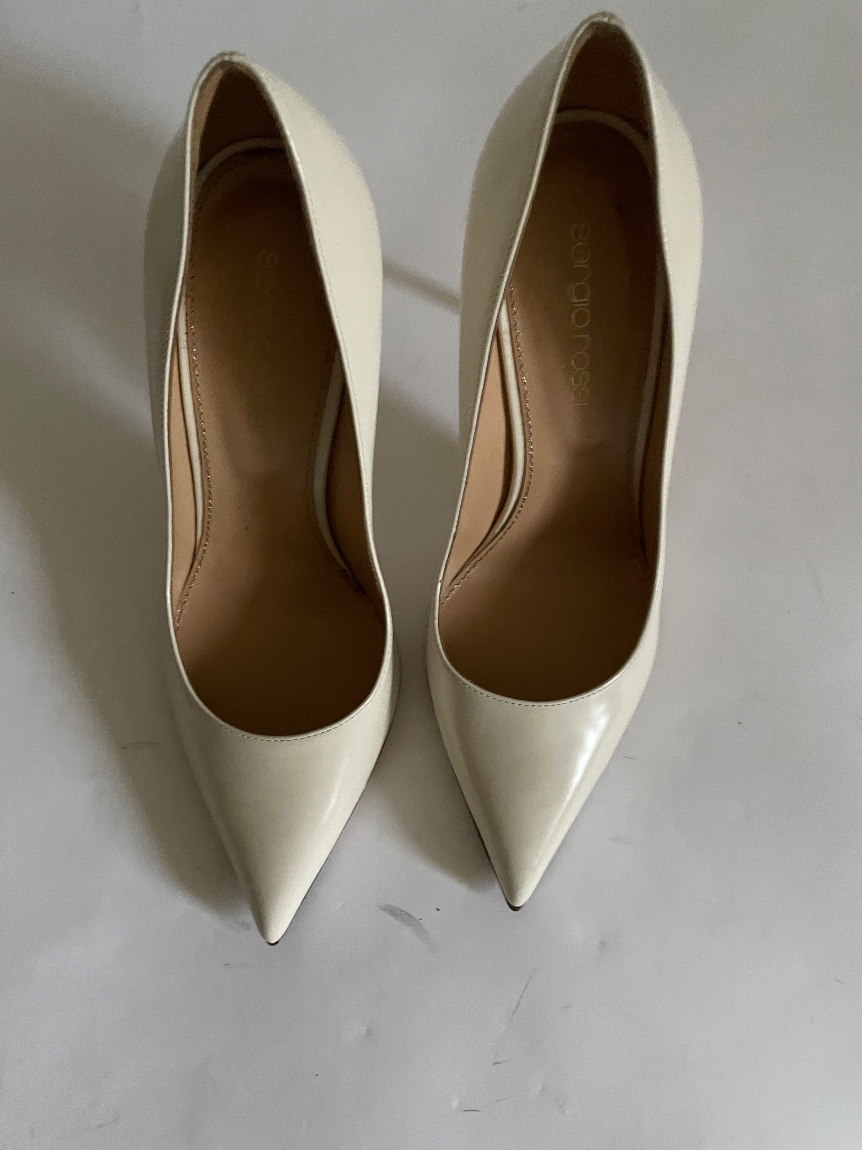 Preowned Sergio Rossi Ecru Leather Pumps Size 36 Ecru/white