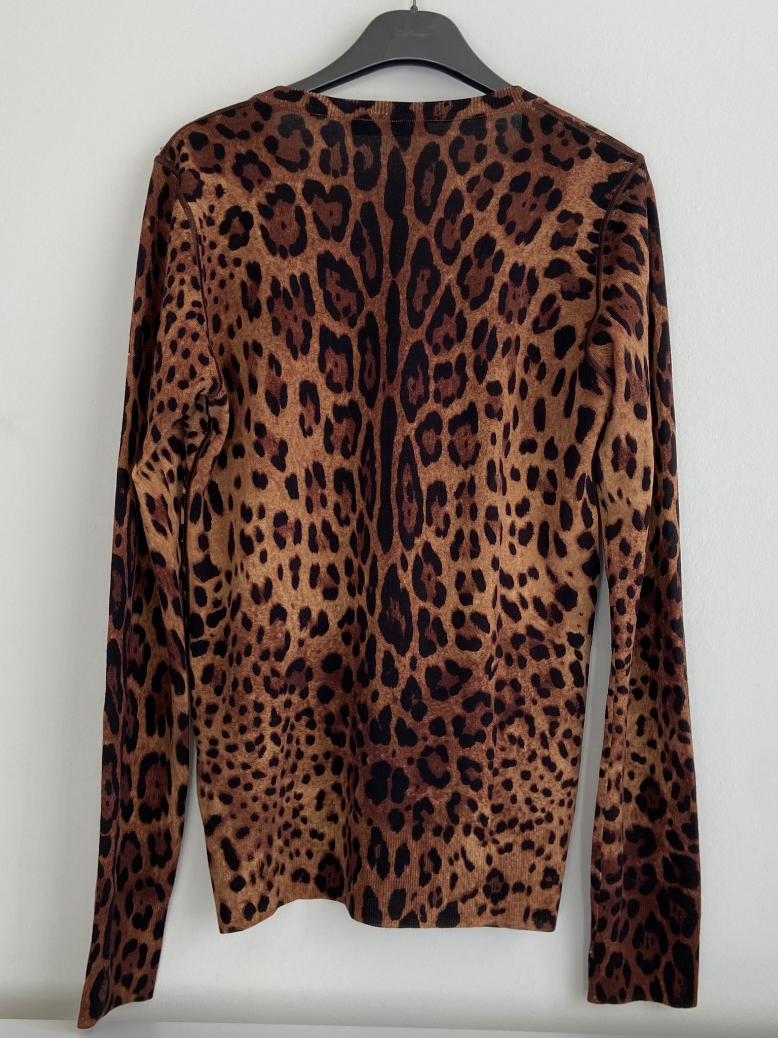 Preowned Dolce  Gabbana Leopard Printed Fine Wool V-Neck Jumper Size 42 Brown, black cashmere