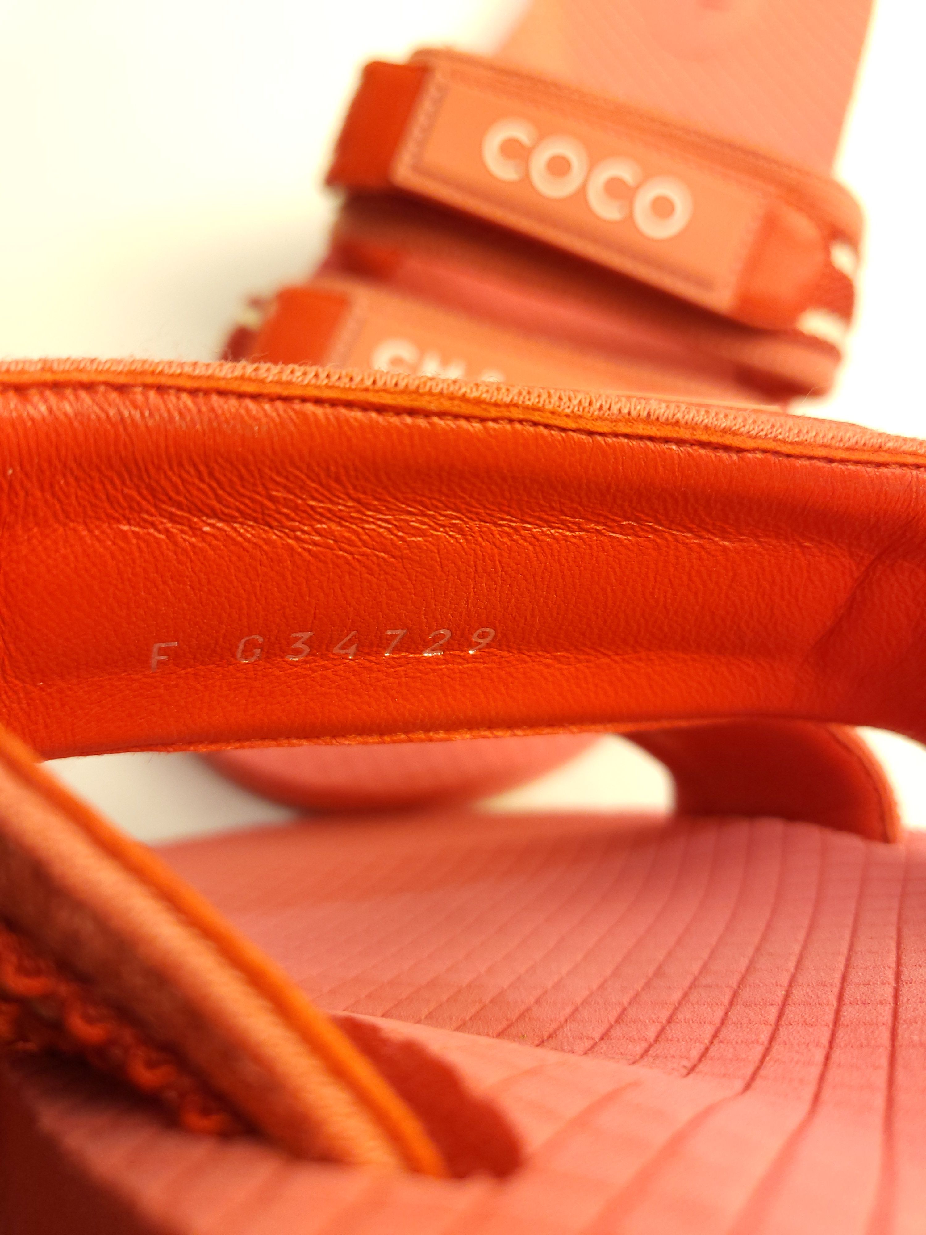 Preowned Coral Coco Chanel Pool Slides Size 41 Orange rubber