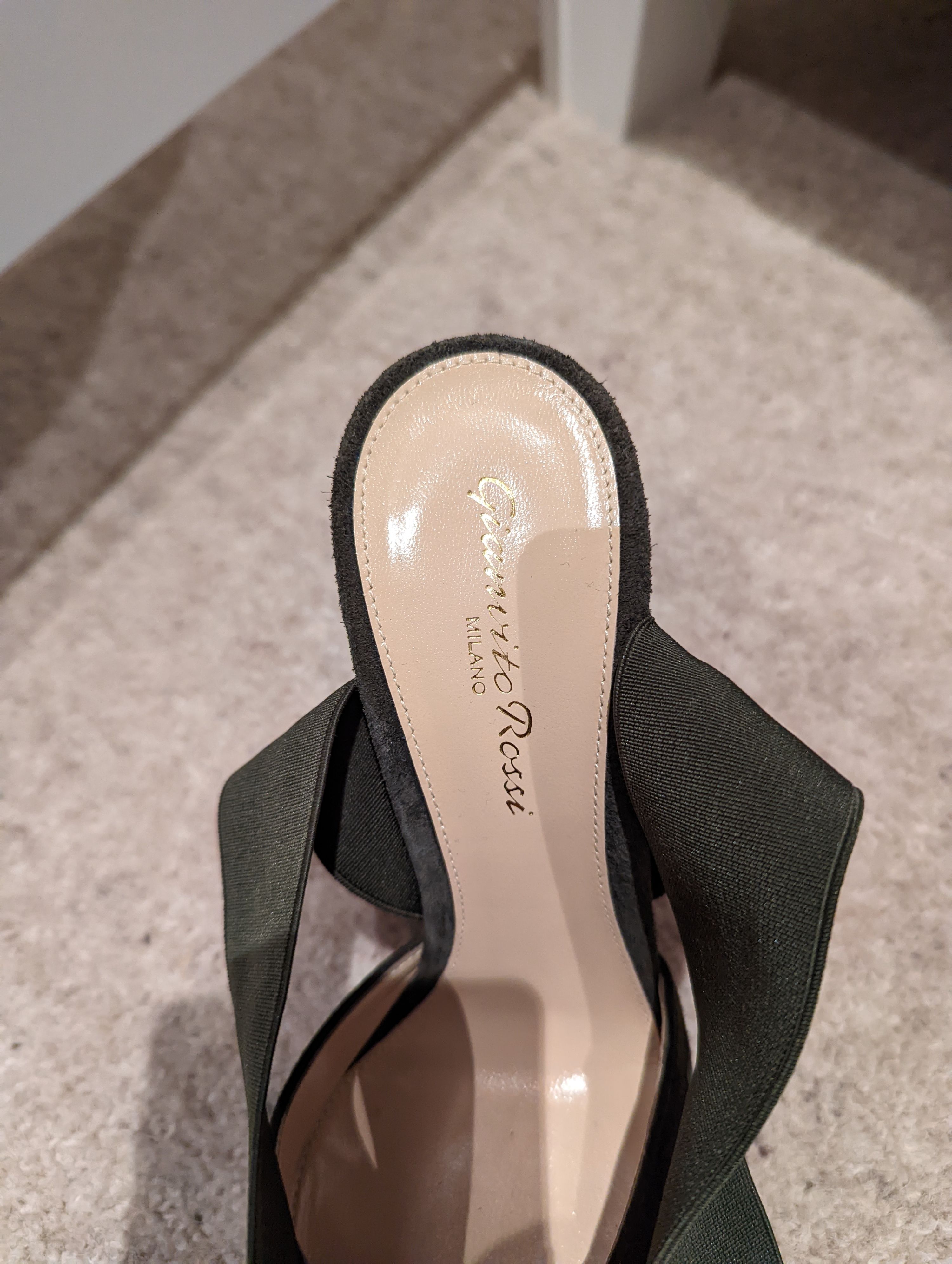 Gianvito Rossi Green Rhia Suede Pumps Size 36 Military green