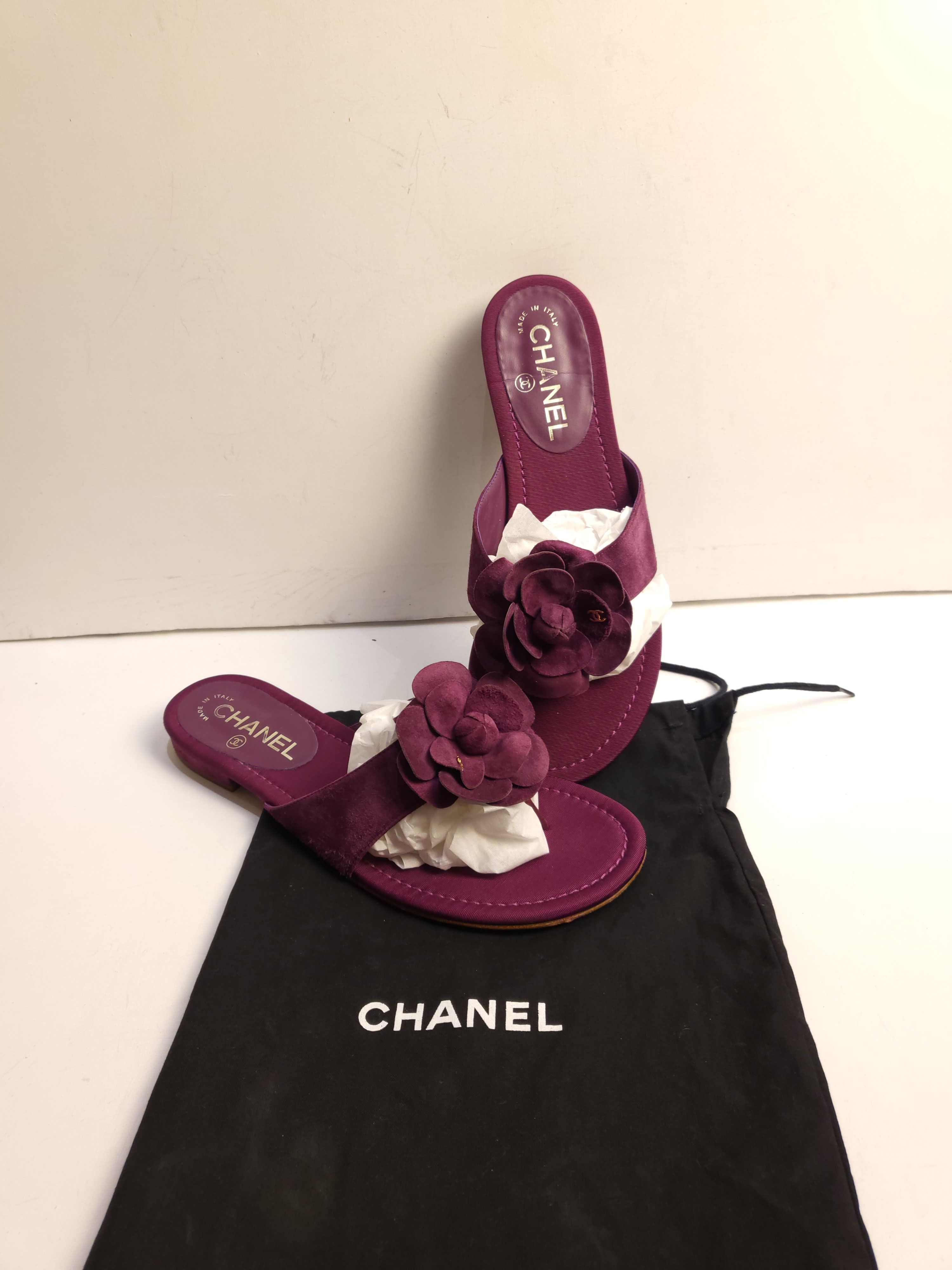 Preowned Chanel Suede Camellia Slides Size 375 Other