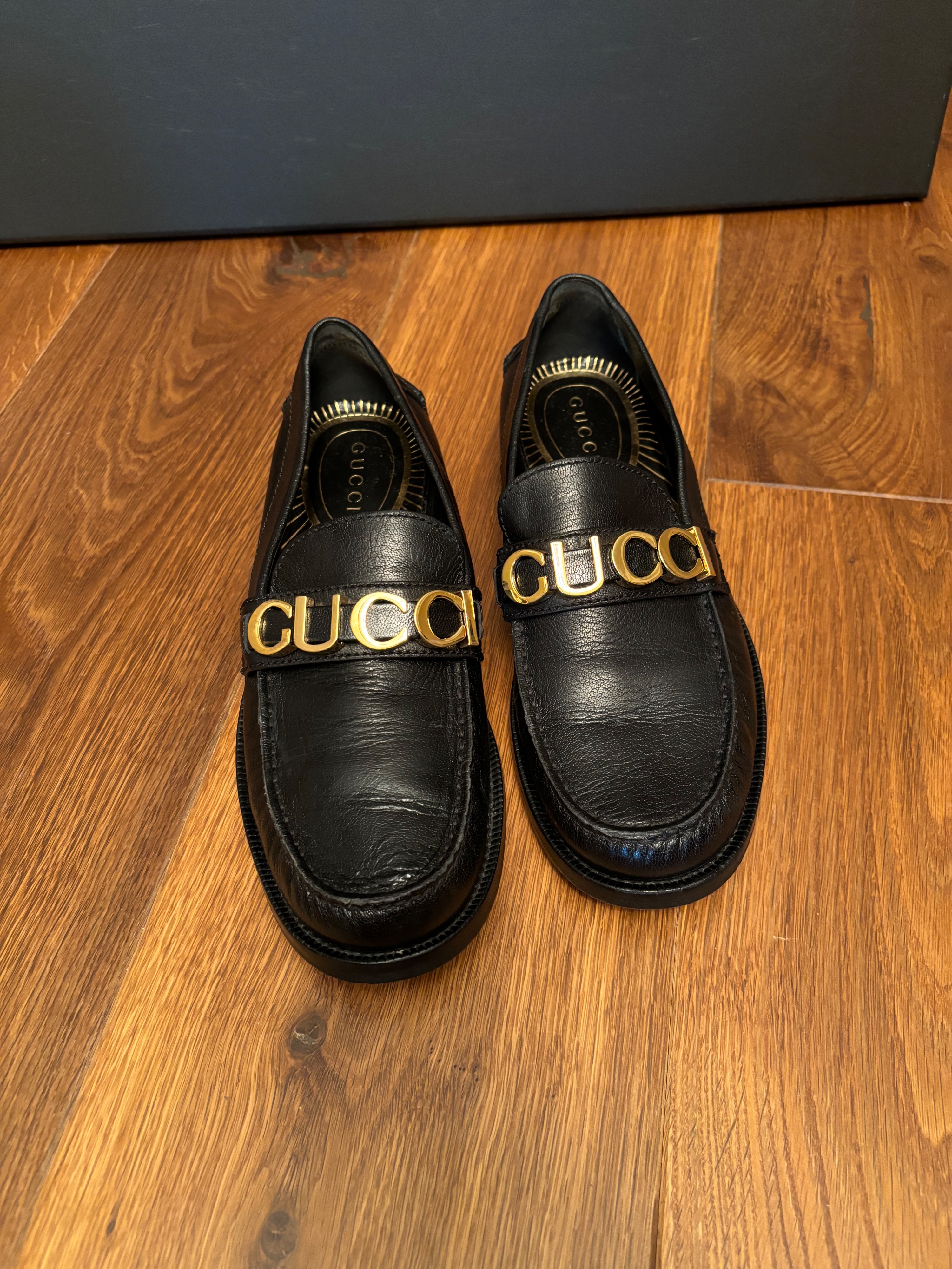 Preowned Gucci Black Leather Cara Logo Loafers Size 385