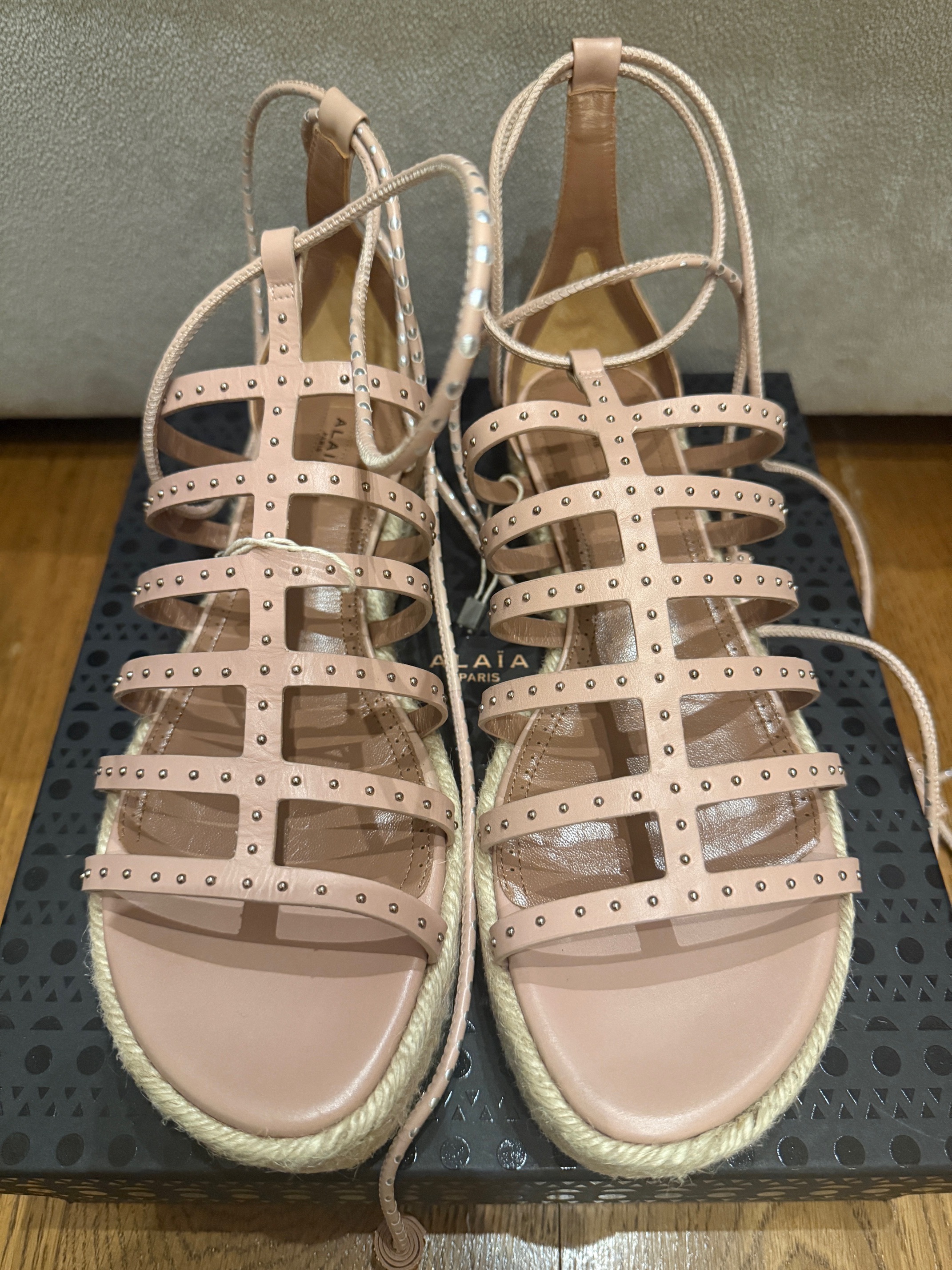 Alaia Pink Lace Up Sandals Size 40 Nude leather/canvas