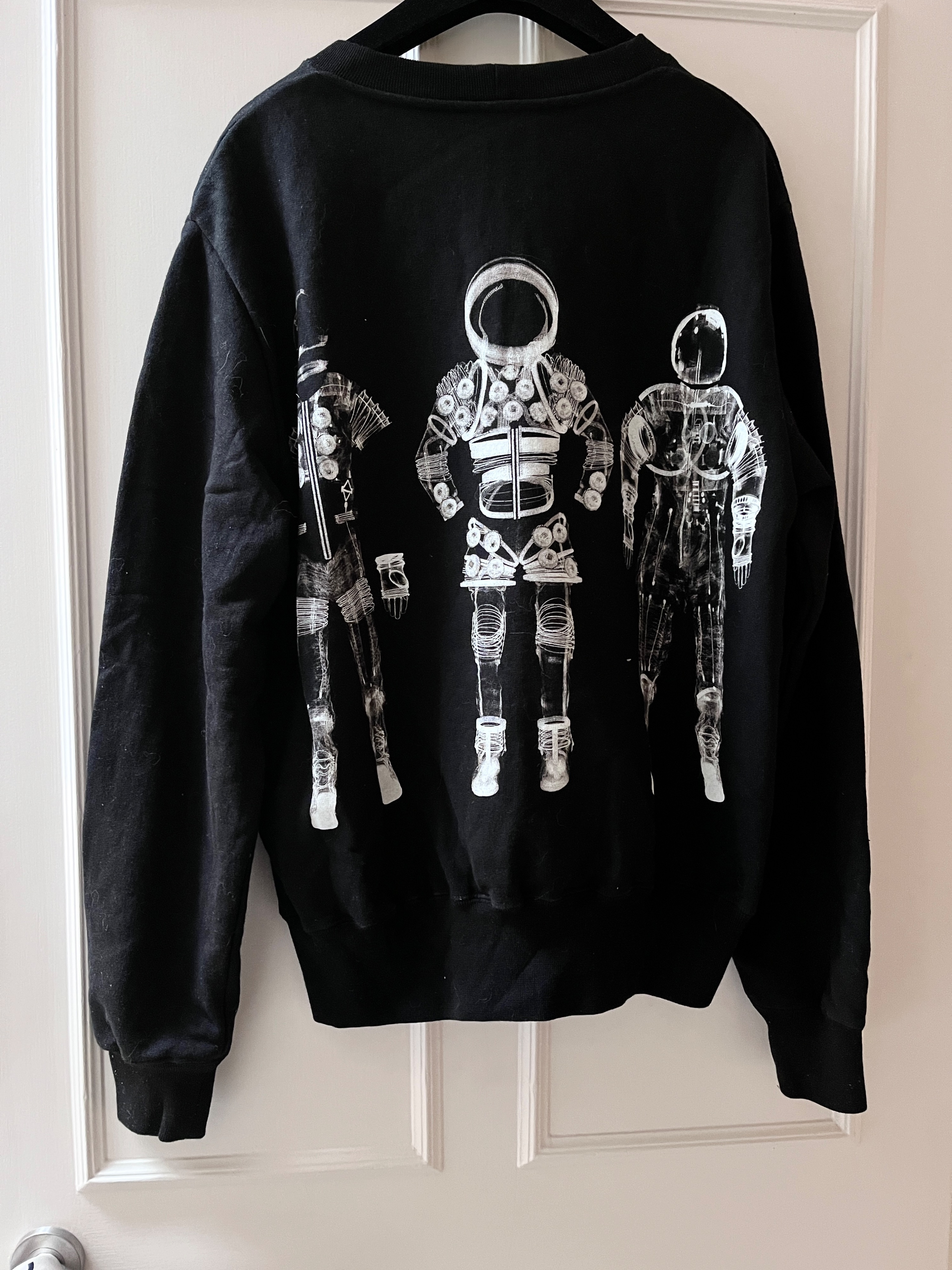 Preowned Chanel Black Astronaut Sweatshirt Size M