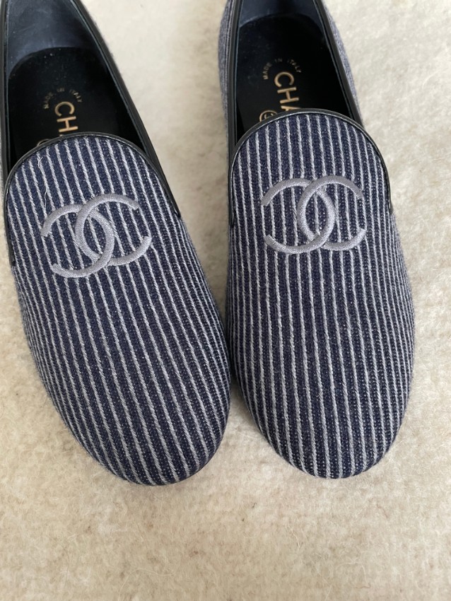 Chanel Striped Room Service CC Loafers Size 35 Blue leather