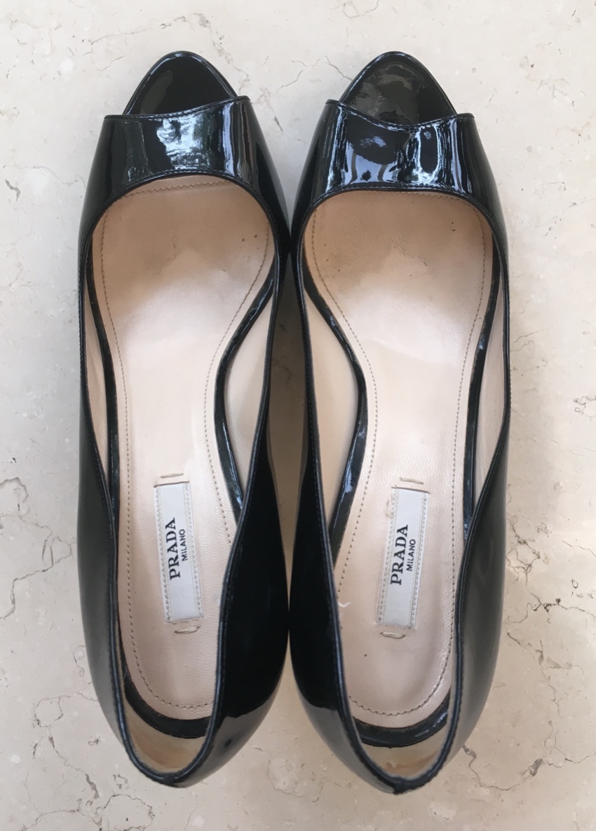 Preowned Prada Black Patent Peep-Toe Pumps Size 385 leather