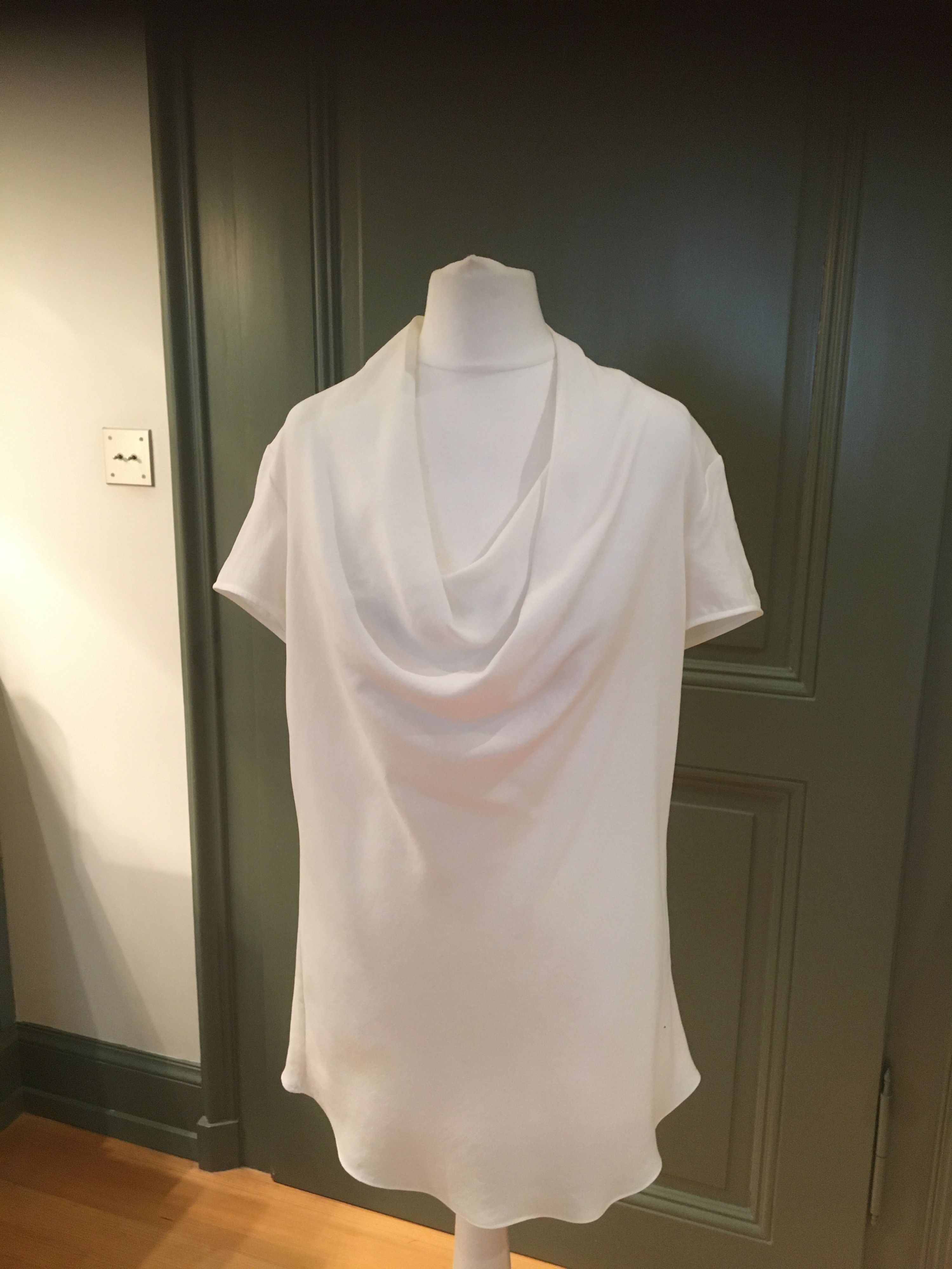 Preowned Theory White Cowl Neck Top Size S mixed