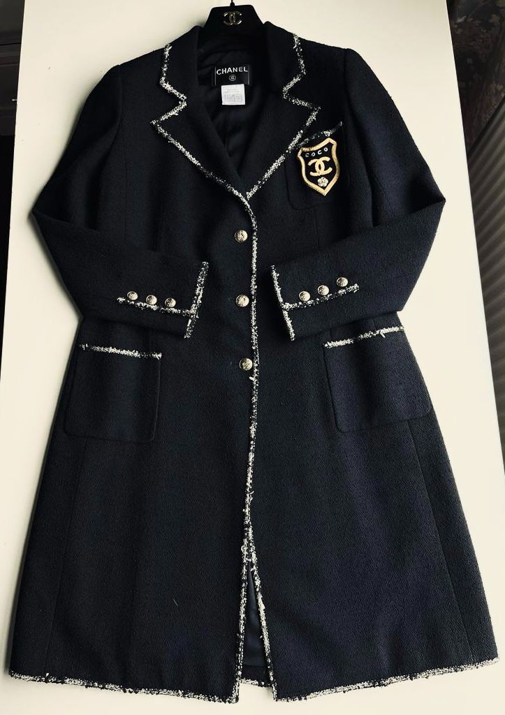 Preowned Chanel Collectors Double Breasted Crest Wool Coat Size M black