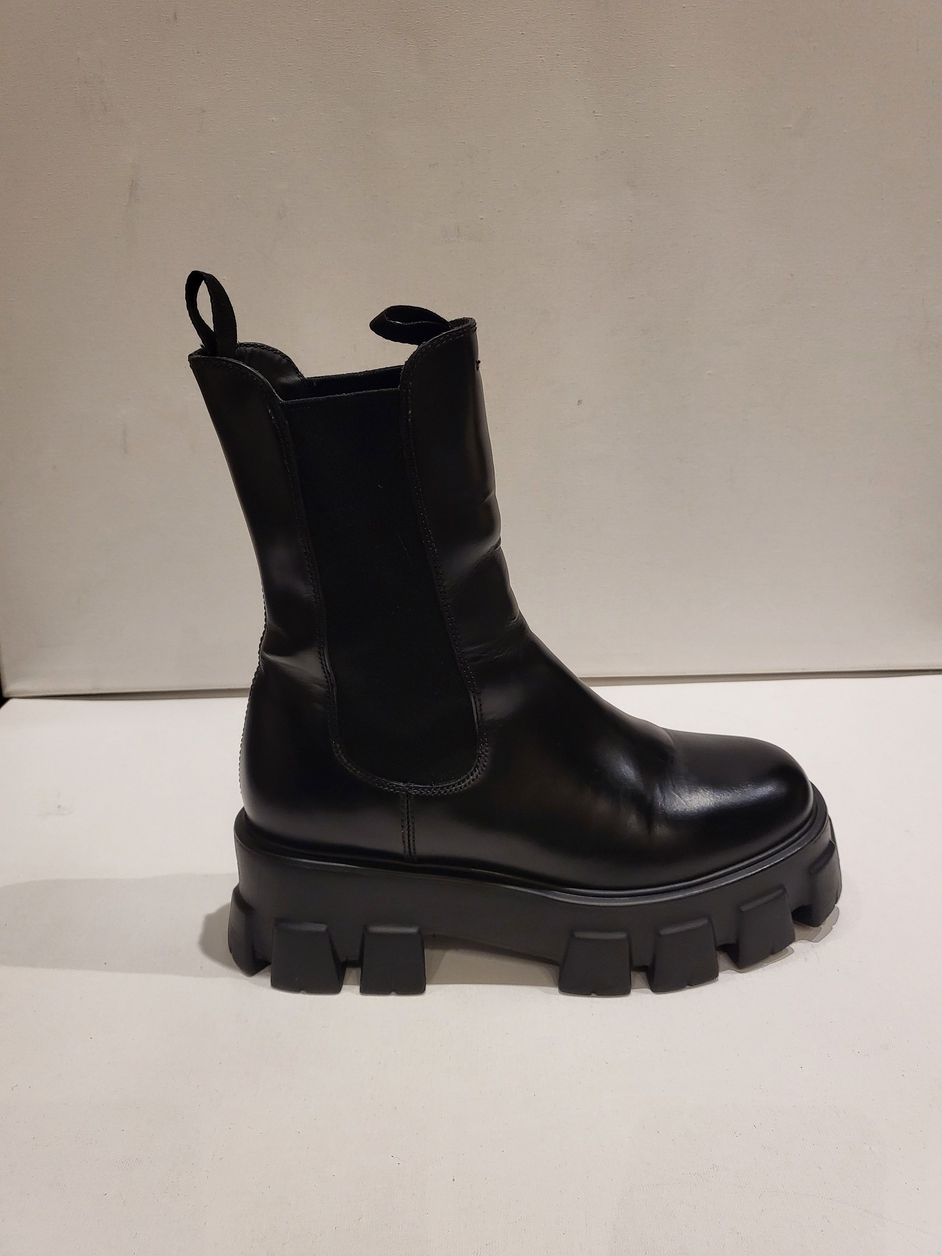 Preowned Prada Black Monolith Brushed Leather Boots Size 39