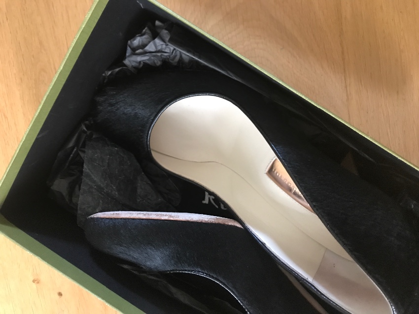 Preowned Rupert Sanderson Pony Hair Pumps Size 375 Black pony skin