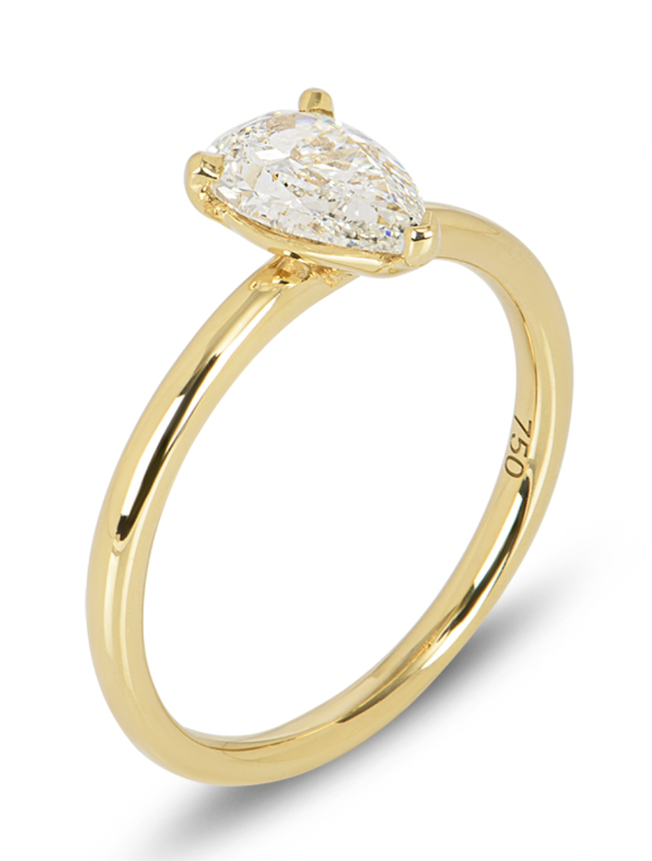 Preowned 18kt Yellow Gold Pear Cut Diamond Engagement Ring - Size 53