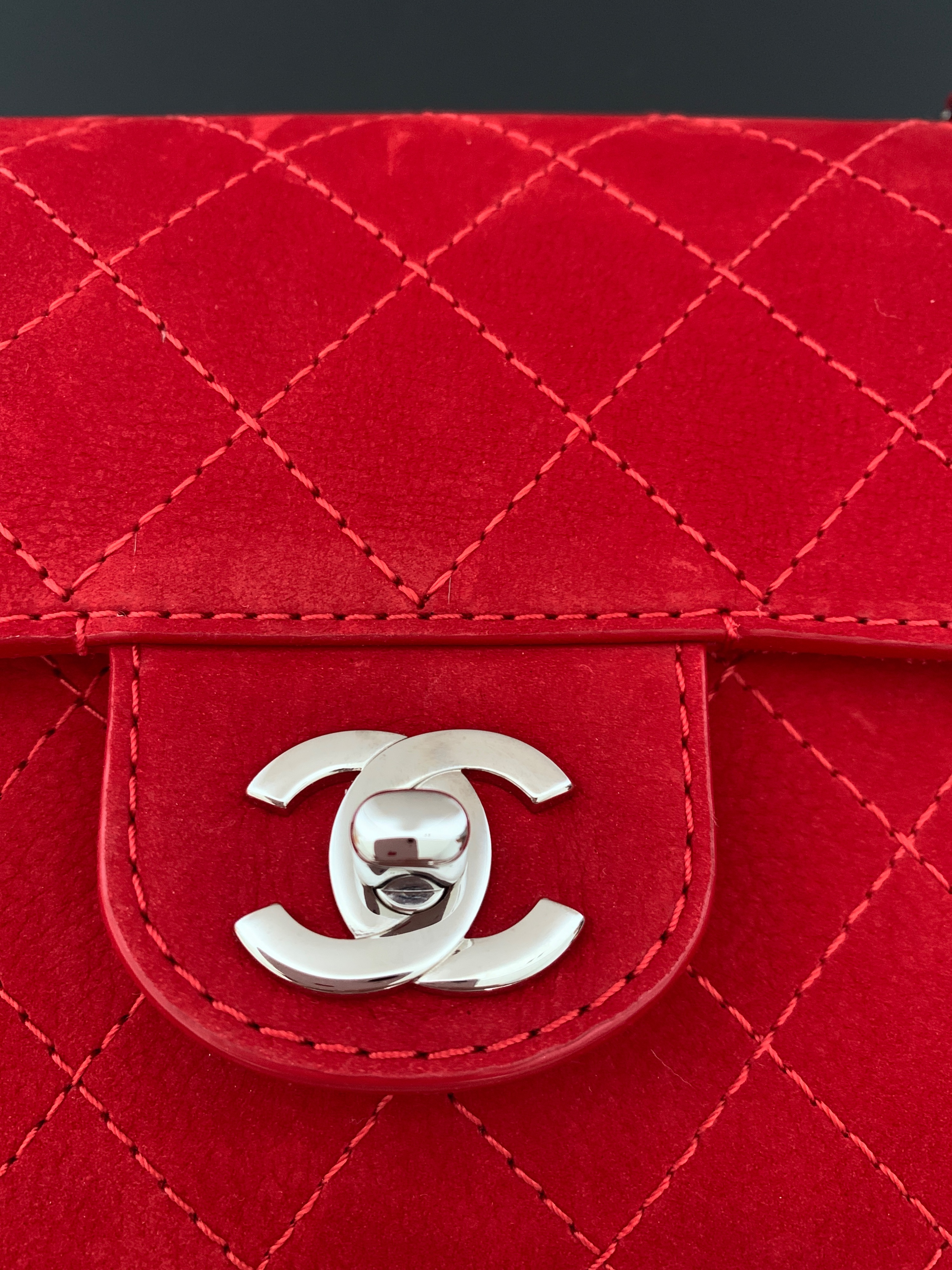 Chanel Red suede quilted flap bag Size M