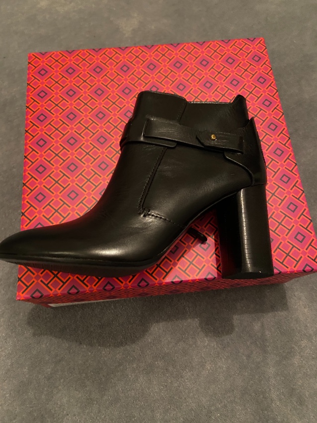 Tory Burch Colton Black Leather Bootie Size 40