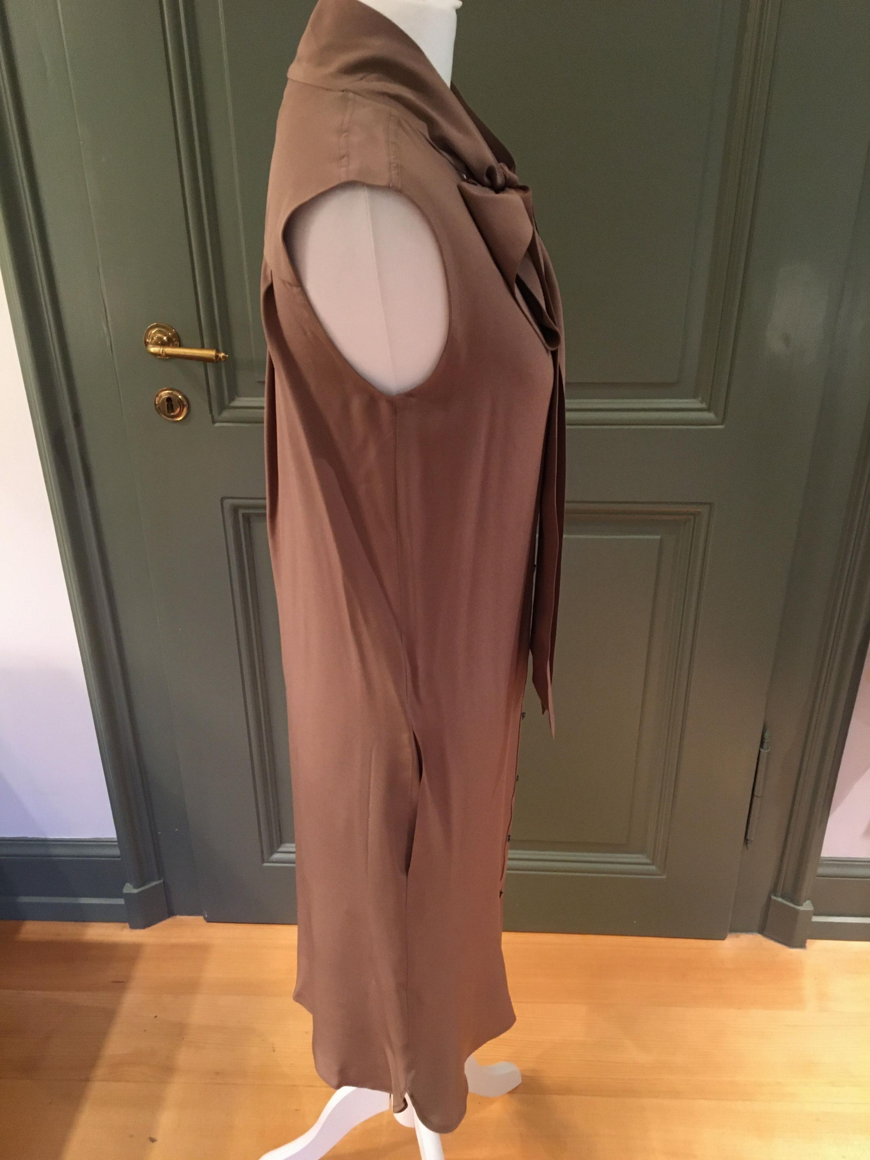 Preowned Belstaff Silk Sleeveless Pussybow Dress Size XS Beige/Nude