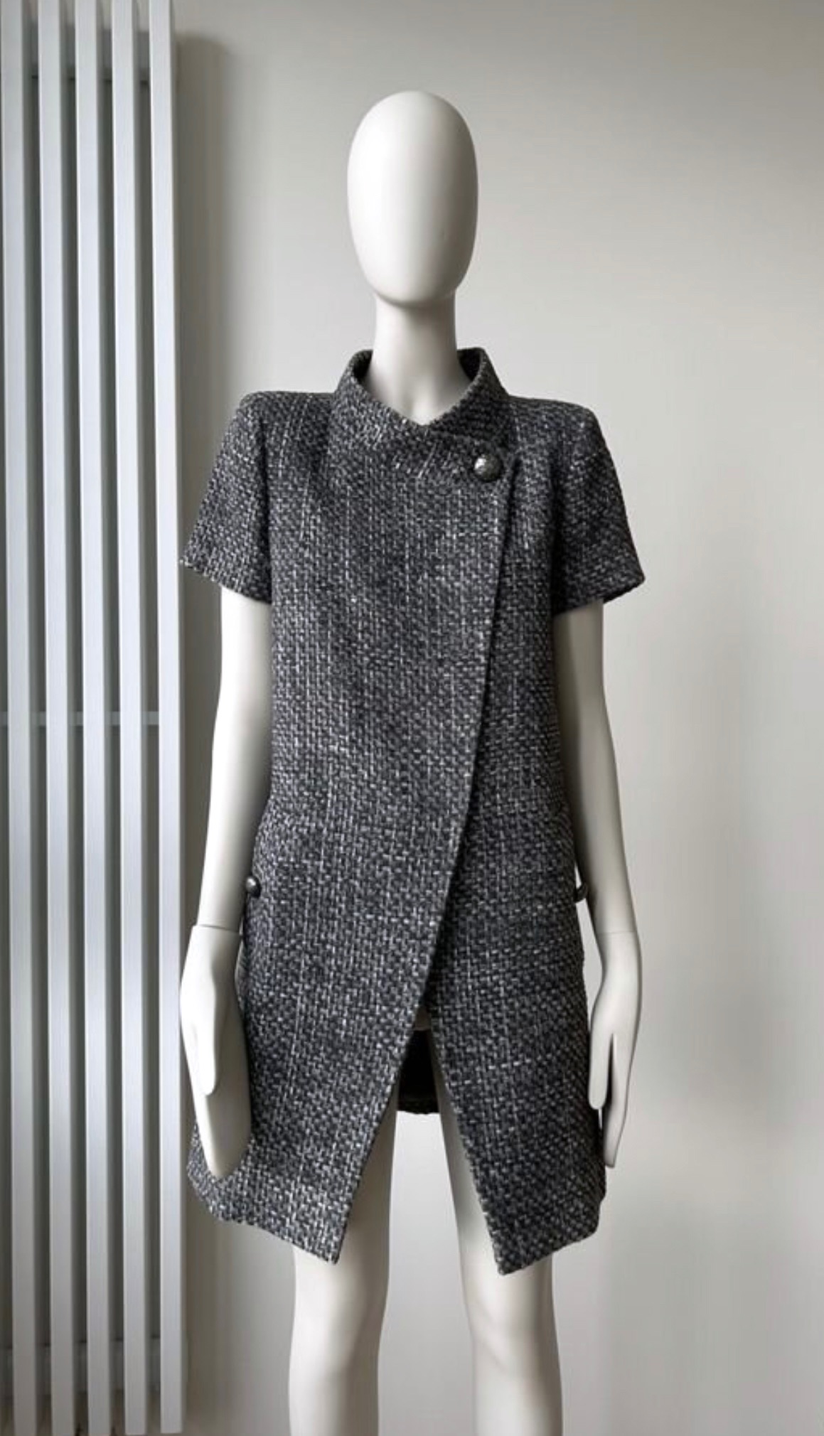 Preowned Chanel Grey Luxurious Tweed Short Sleeve Jacket Size S