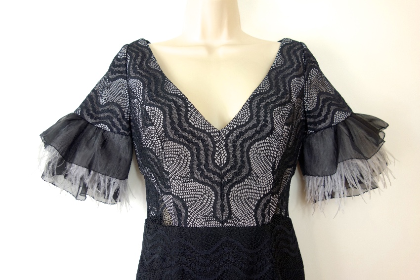 Preowned Three Floor Feather Trimmed Stretch Fitted Dress Size XS Black polyester