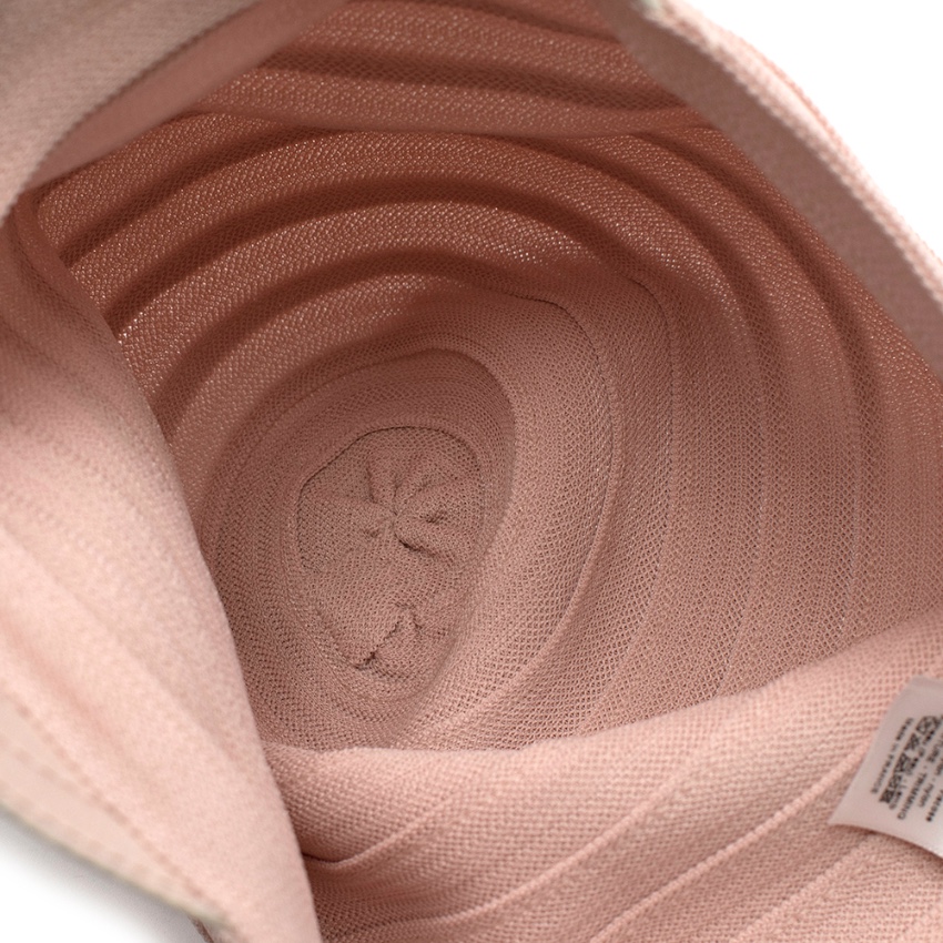 Preowned Christian Dior Pink Knit  Lambskin Hat viscose