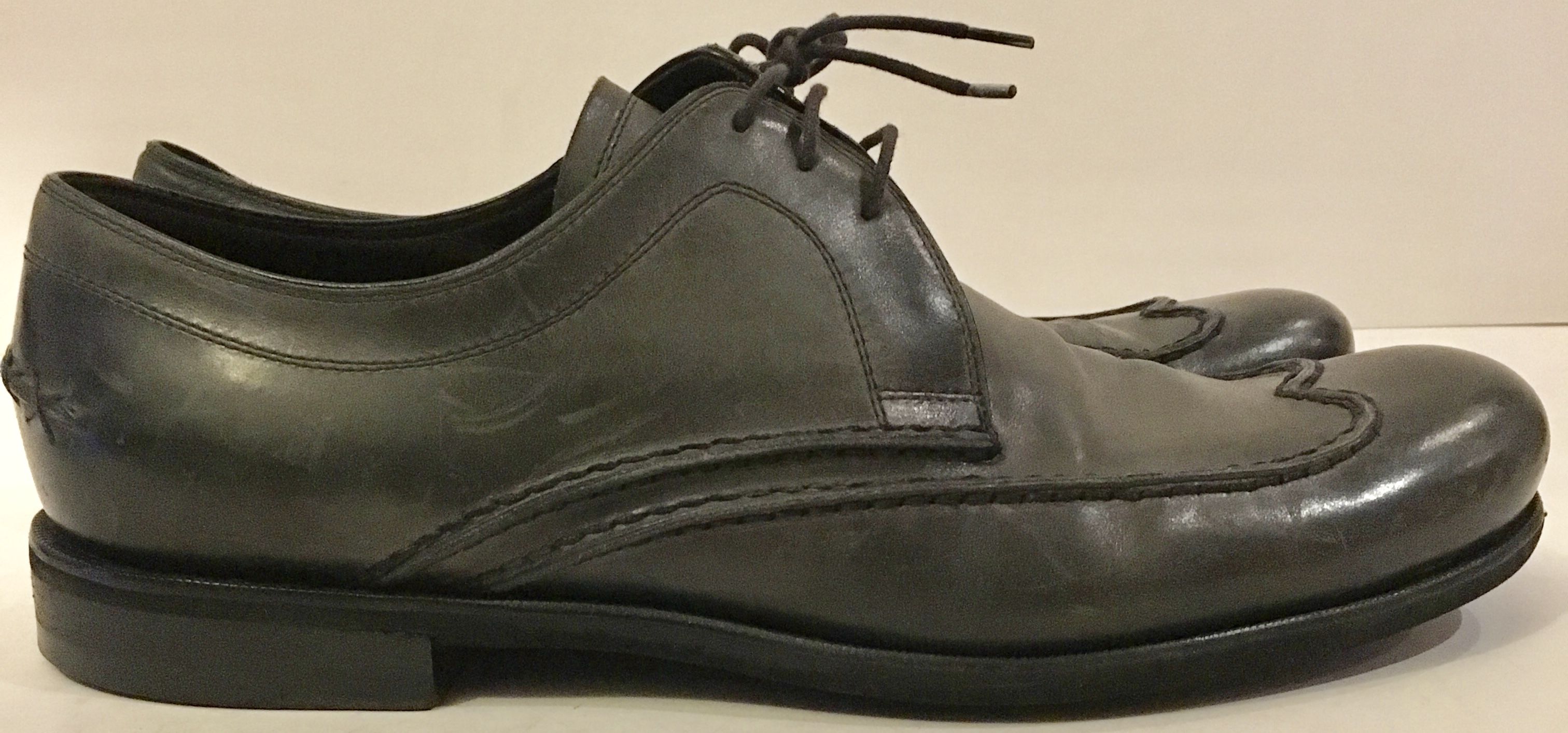 Preowned Bottega Veneta  black mens brogues Size 425 leather