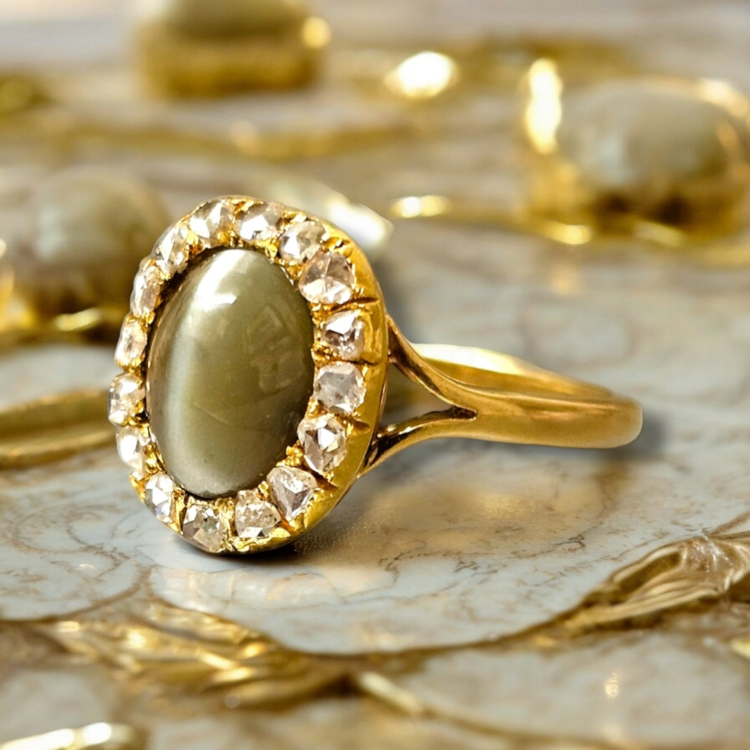 18ct Yellow Gold  Antique Chrysoberyl  Diamond Ring