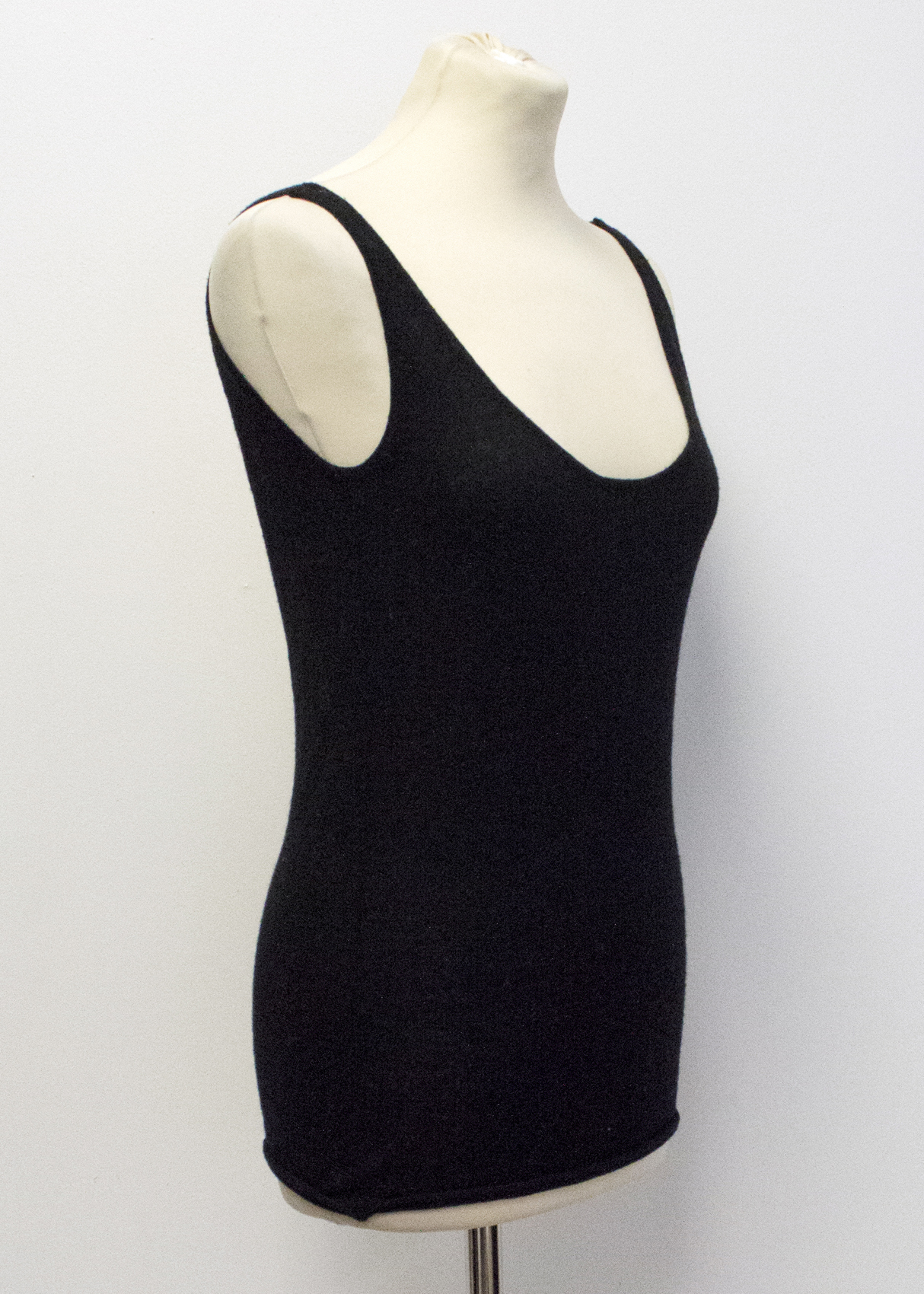 Preowned Zoe Cash black vest top Size XS wool