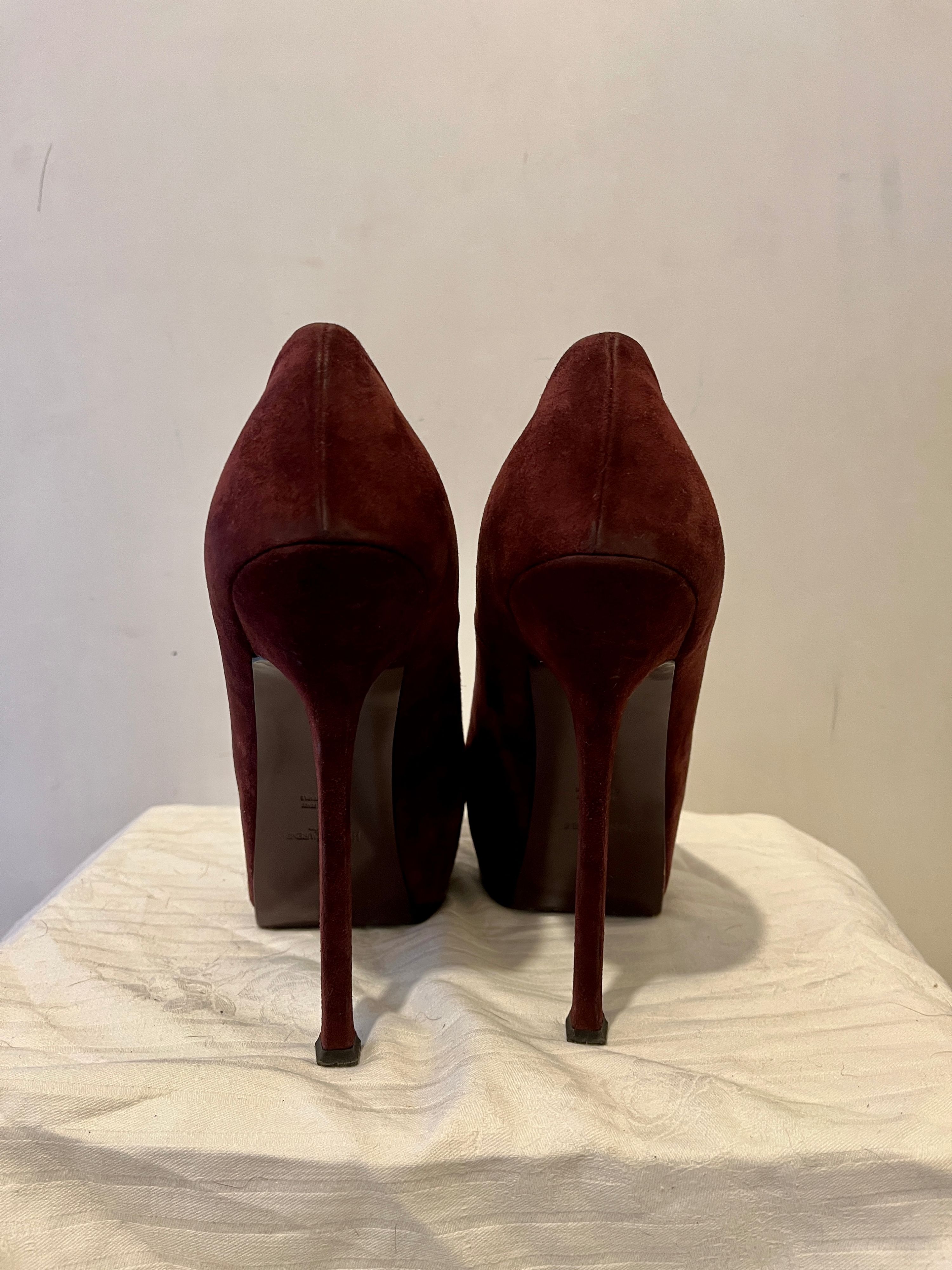 Preowned Saint Laurent Burgundy Suede Tribtoo Pumps Size 41