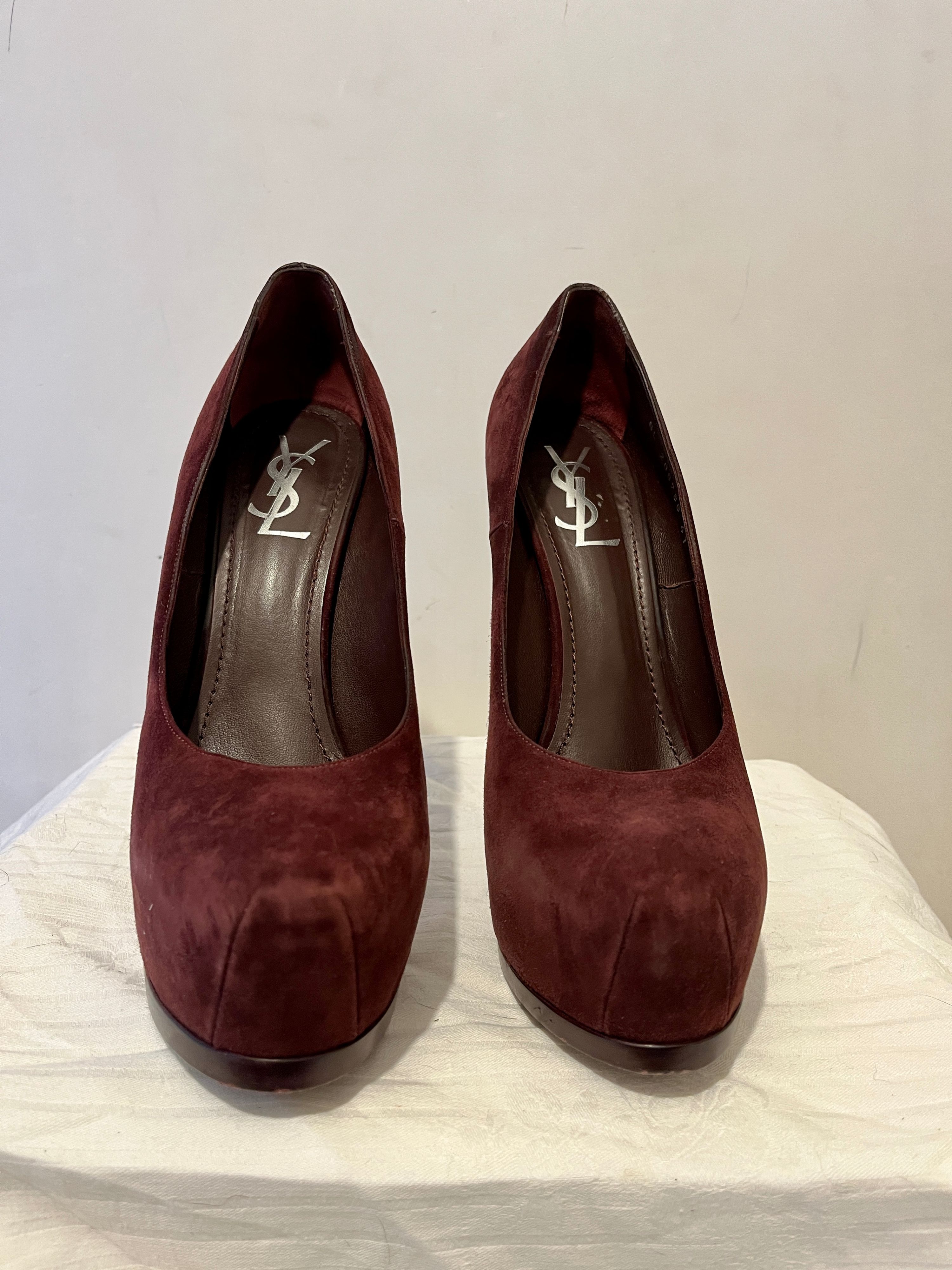 Preowned Saint Laurent Burgundy Suede Tribtoo Pumps Size 41